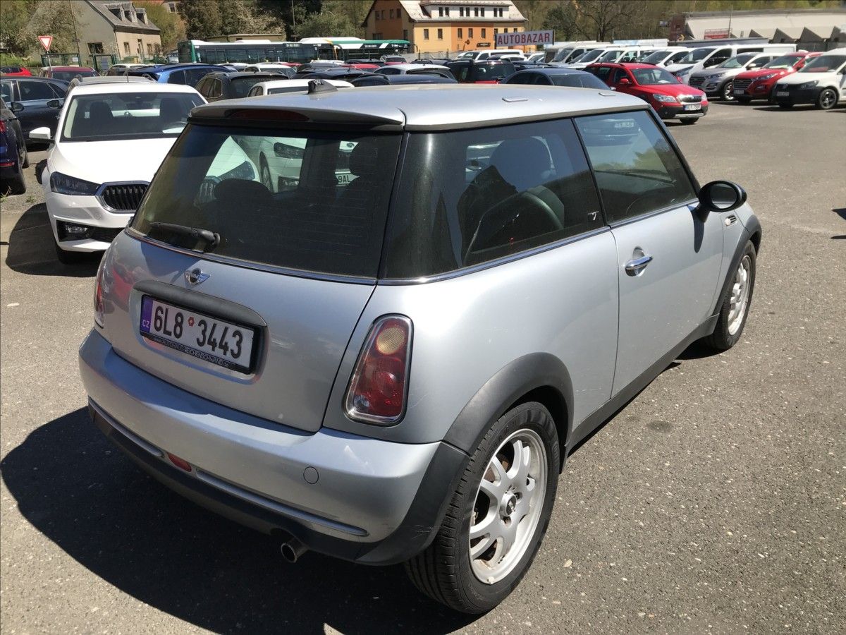Mini One, 1,6 i 66kW 3dv. - fotka 6