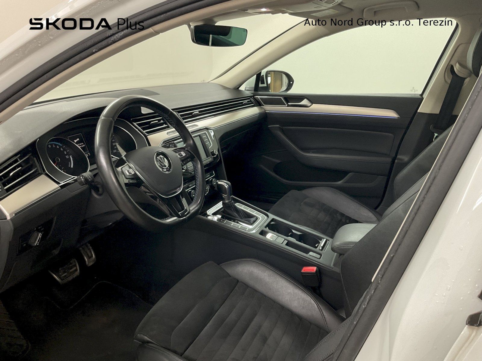 Volkswagen Passat, 1,4 TSI PLUG-IN-HYBRID 6DSG LI - fotka 5