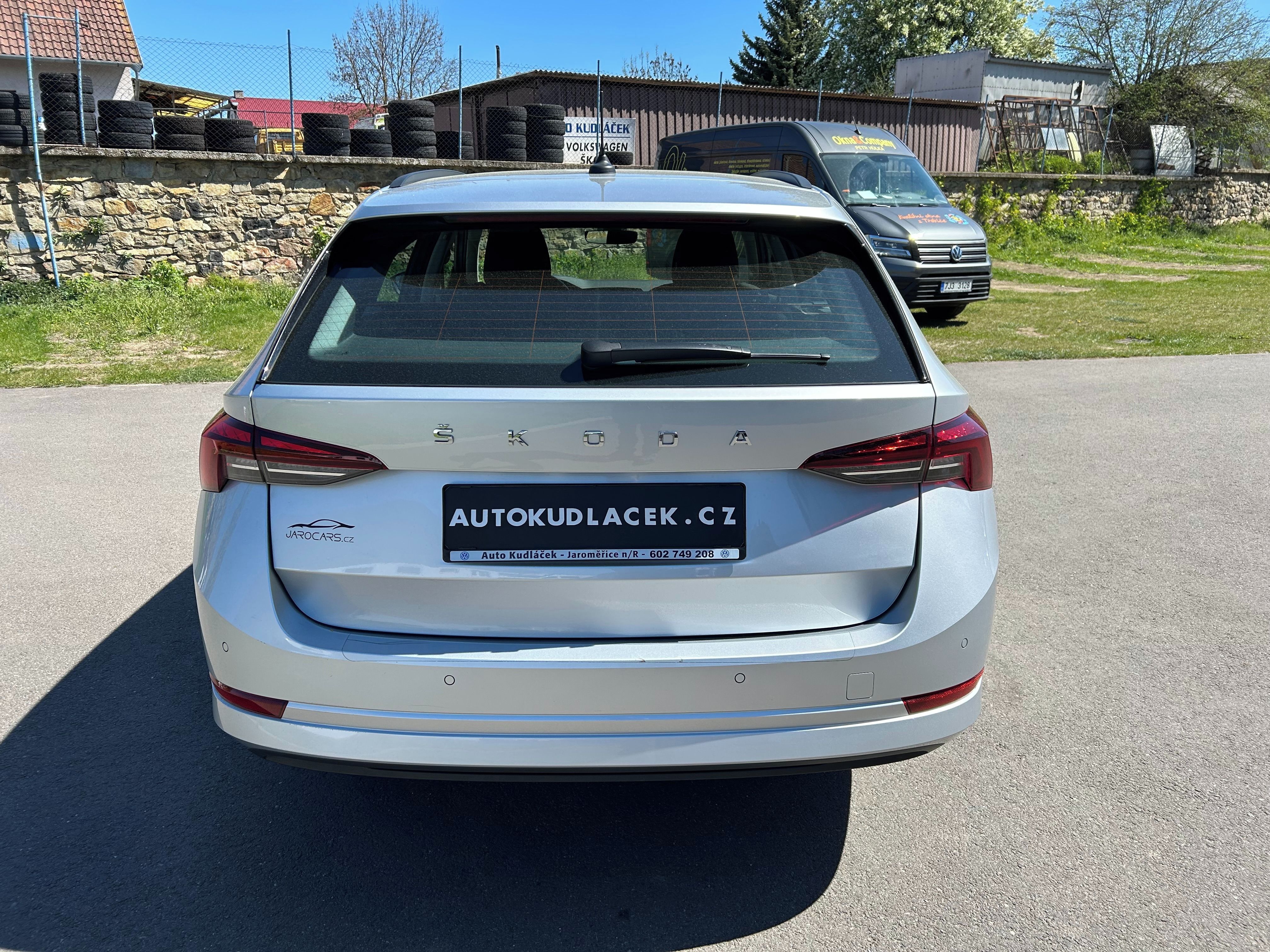 Škoda Octavia, 4 - 2.0 TDI 4x4 DSG 110kW - fotka 6