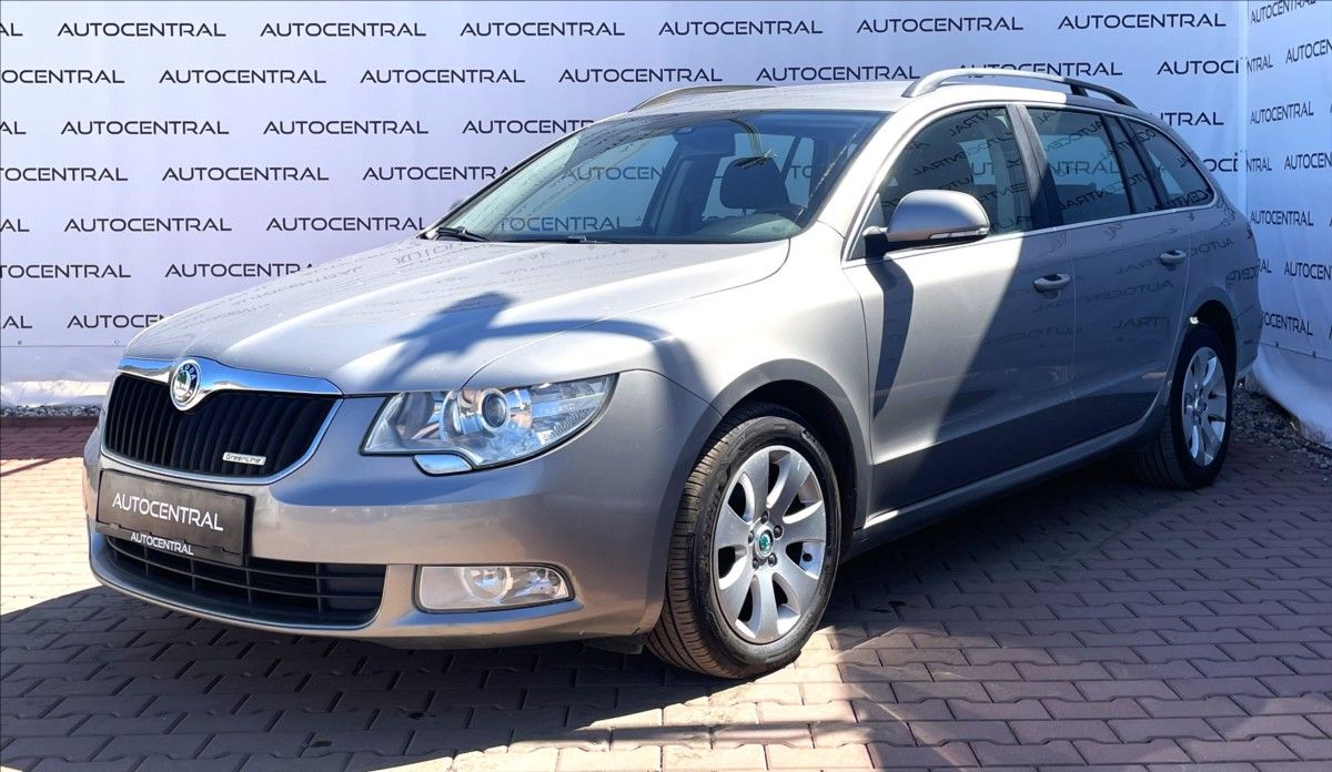 Škoda Superb, 1,6 TDi,77kW - fotka 3