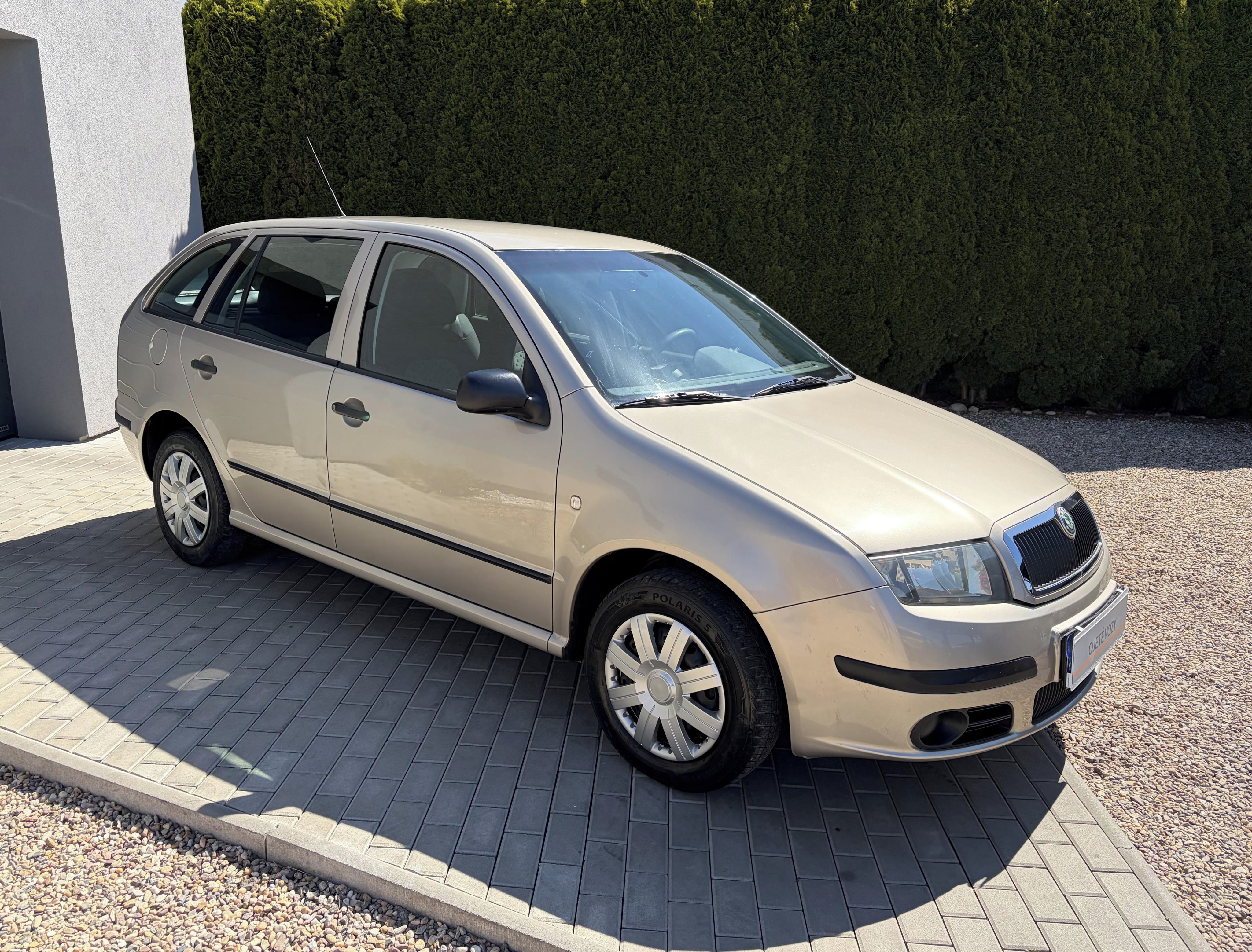 Škoda Fabia, 1.2 HTP 47KW, Klimatizace - fotka 3
