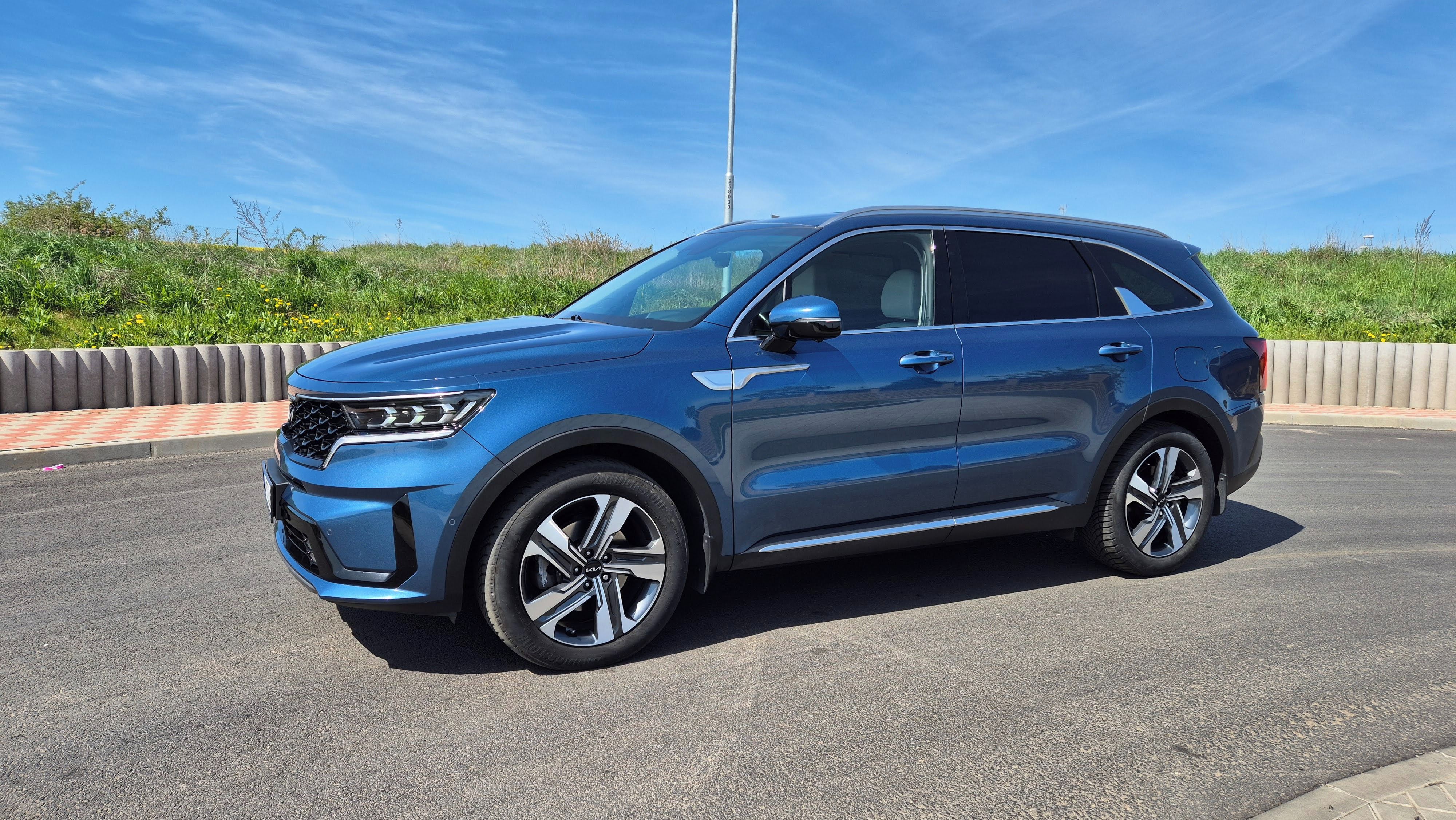 Kia Sorento, 1,6 HEV AWD, záruka, DPH - fotka 3