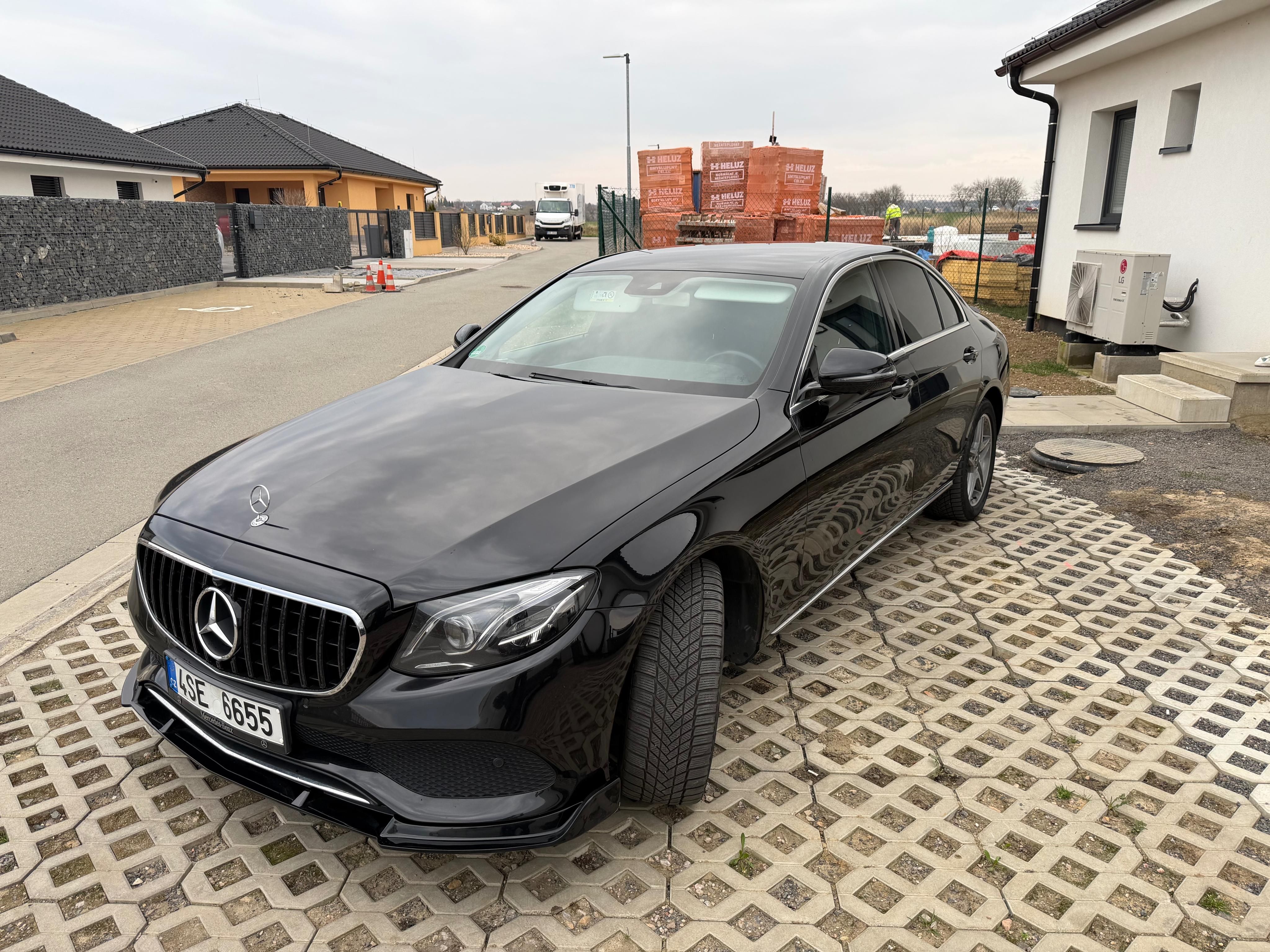 Mercedes-Benz Třídy E, Mercedes-Benz 220d W213 - fotka 5