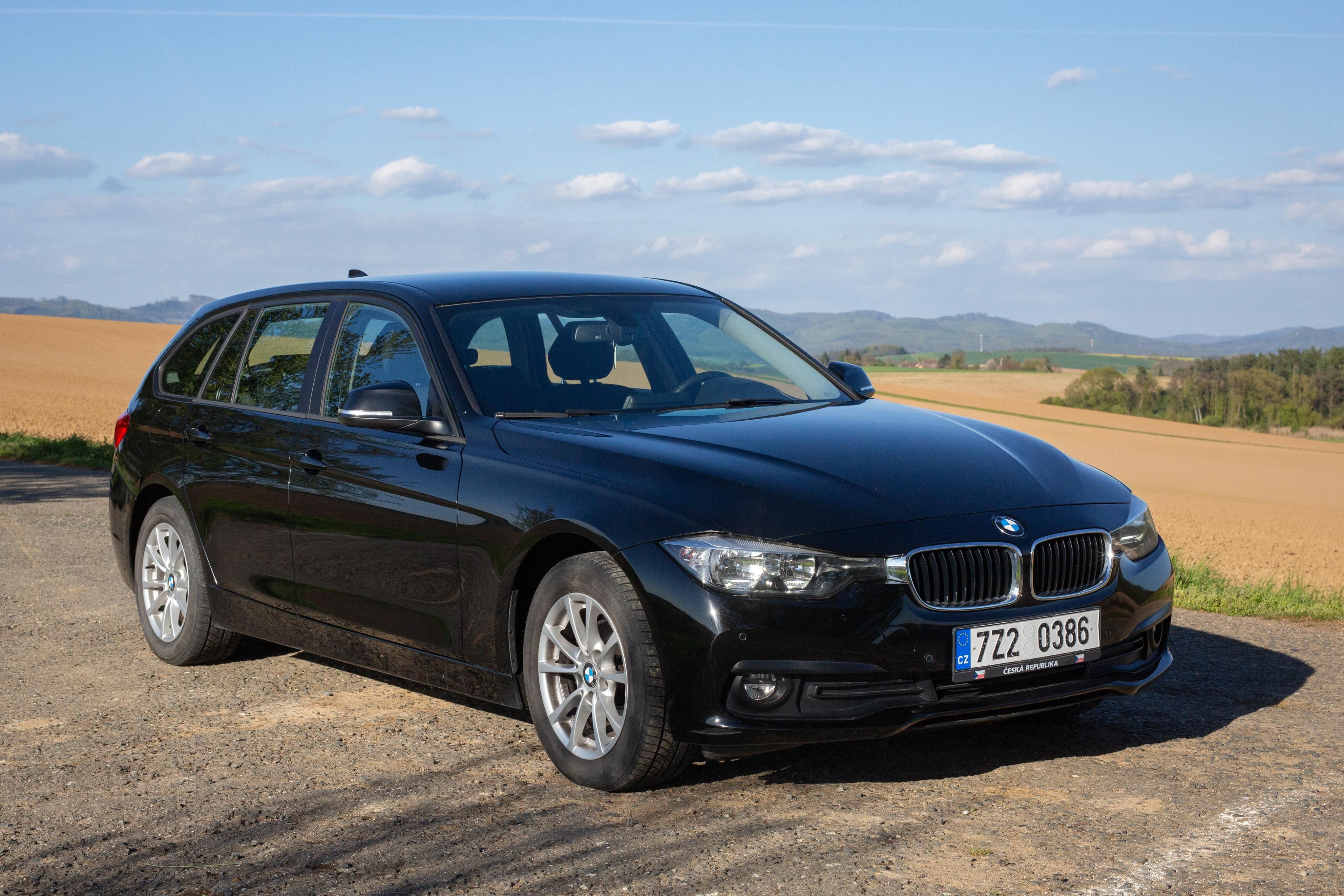 BMW Řada 3, 320 D Xdrive - fotka 2
