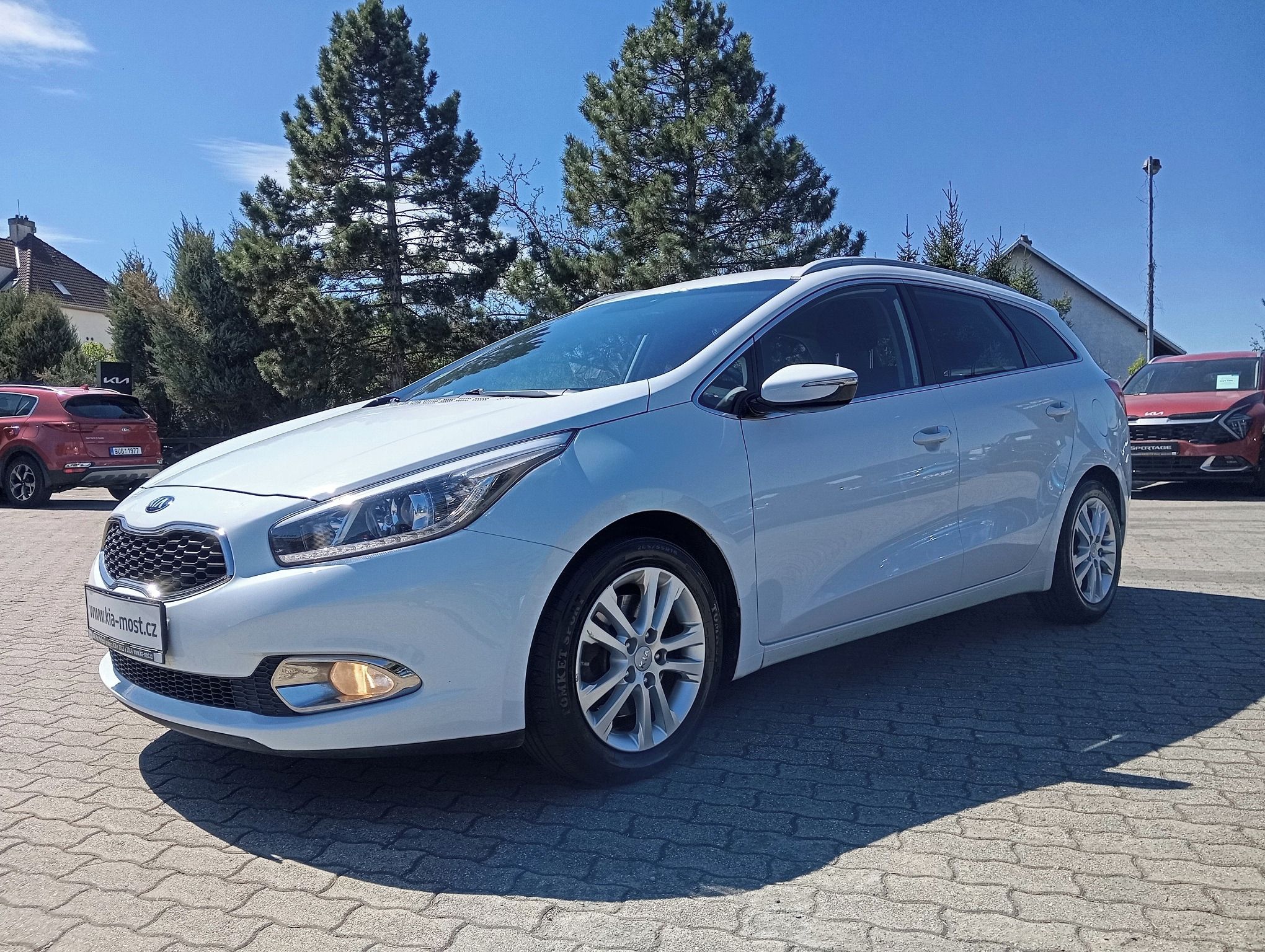 Kia Cee´d SW, 1.6 CRDi 94kW TOP 2015 - fotka 4