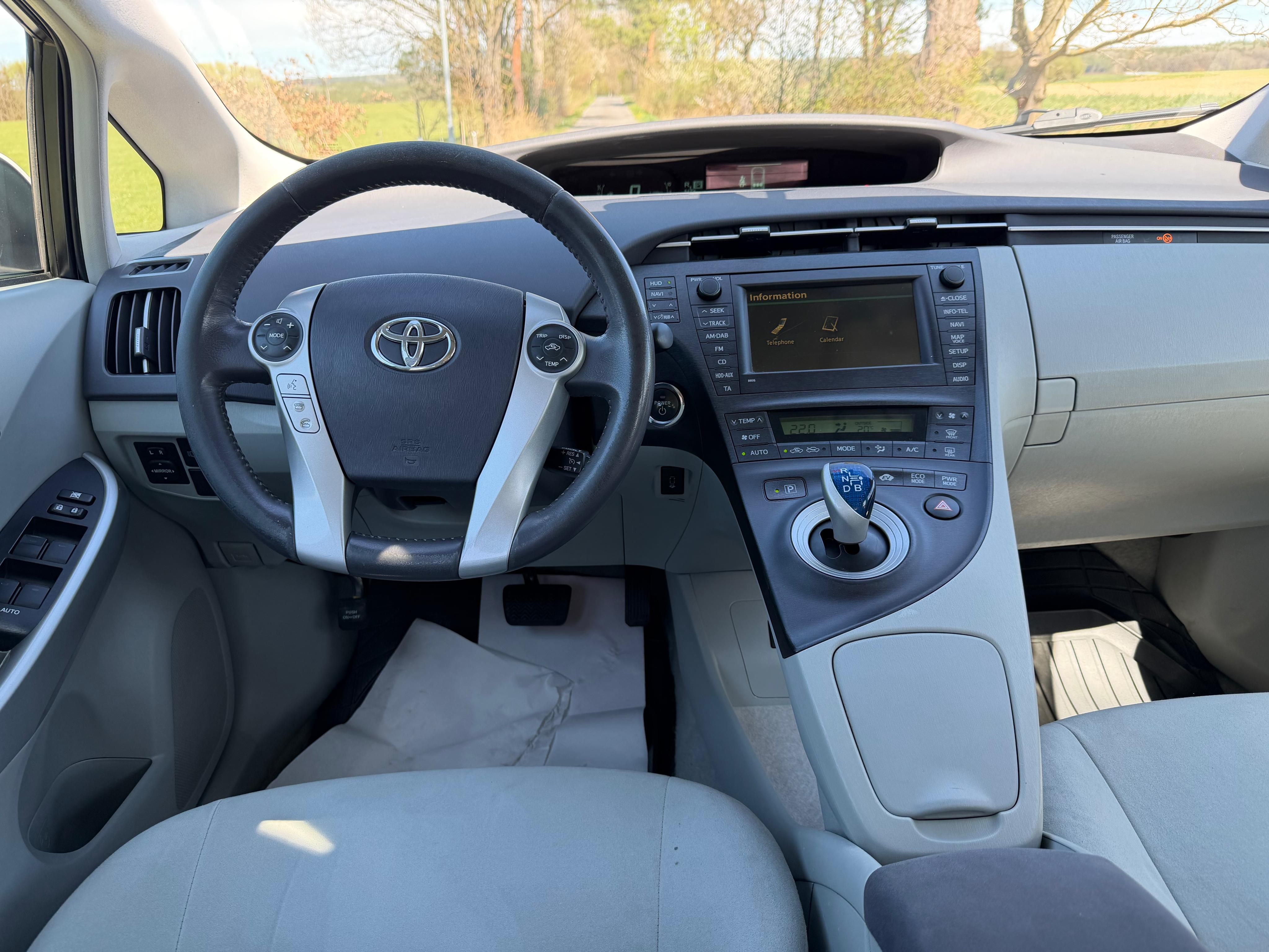 Toyota Prius, 1,8i/E 73kW HUP/KESSY/KAMERA - fotka 6