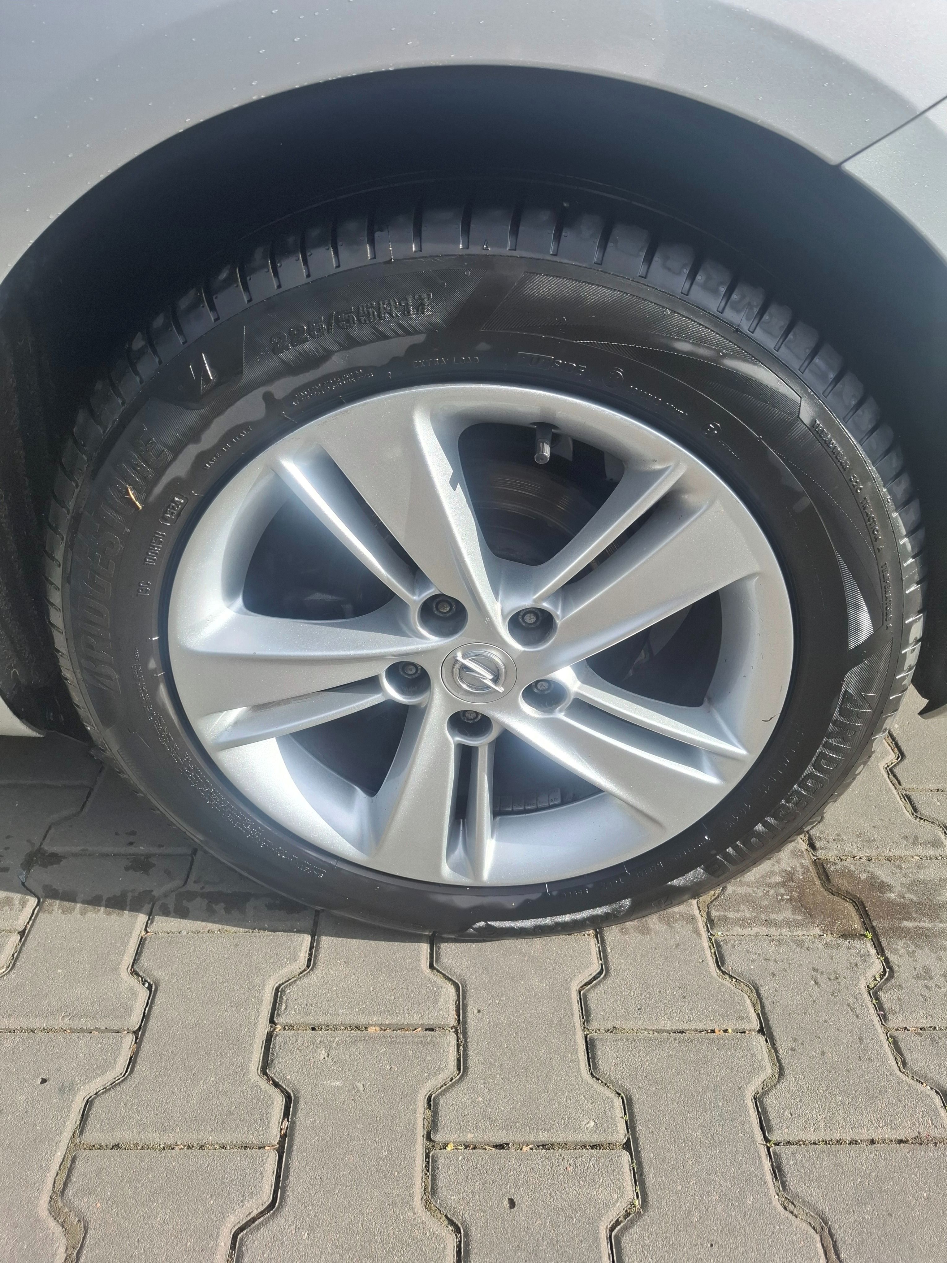 Opel Insignia, 2.0 Cdti 174 Ps - fotka 2
