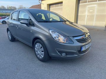 1.3i, 63 kw, 42 238 km !!!!!!