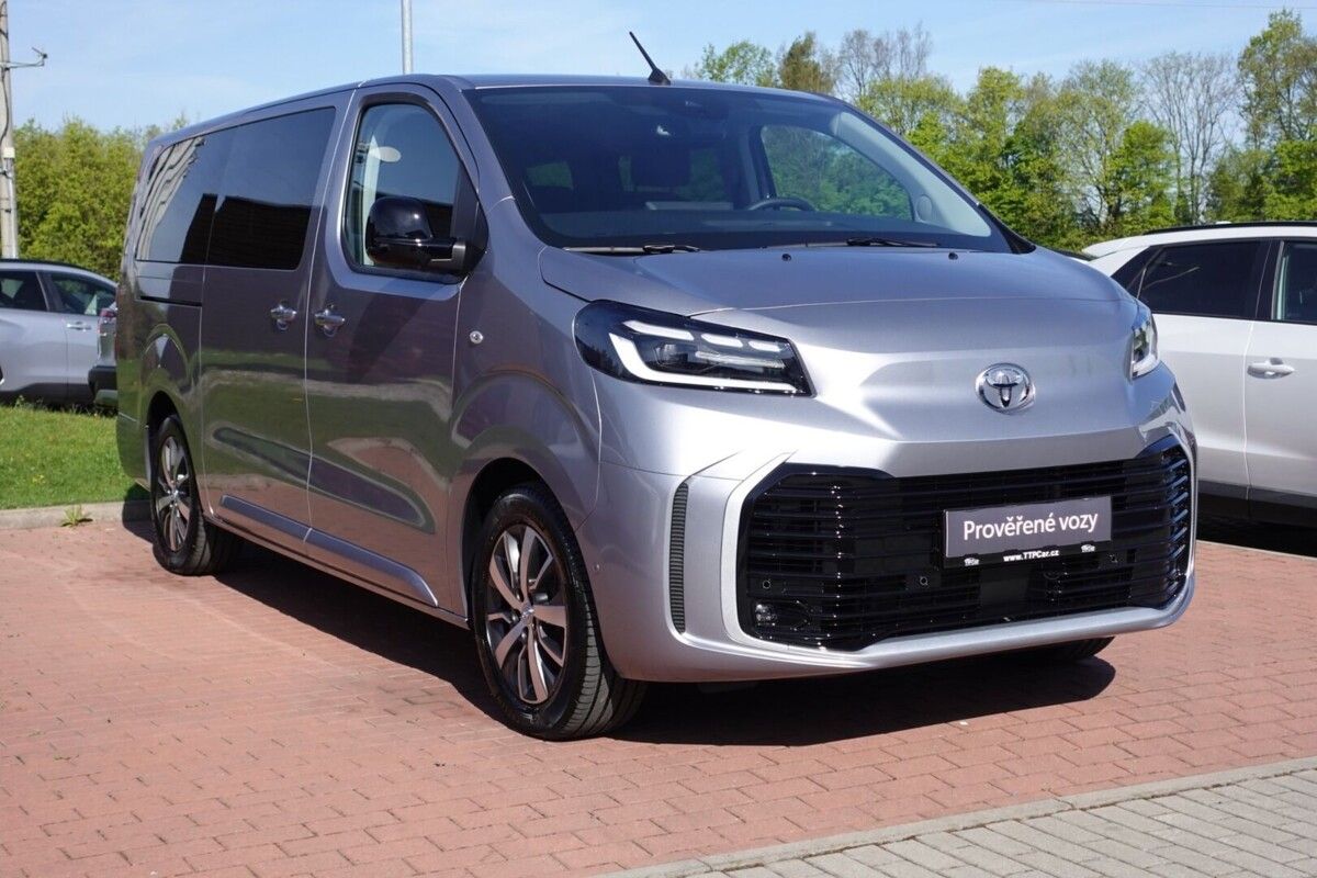 Toyota Proace Verso, 2.0 Diesel 177 - 8 AT Family 8 - fotka 3
