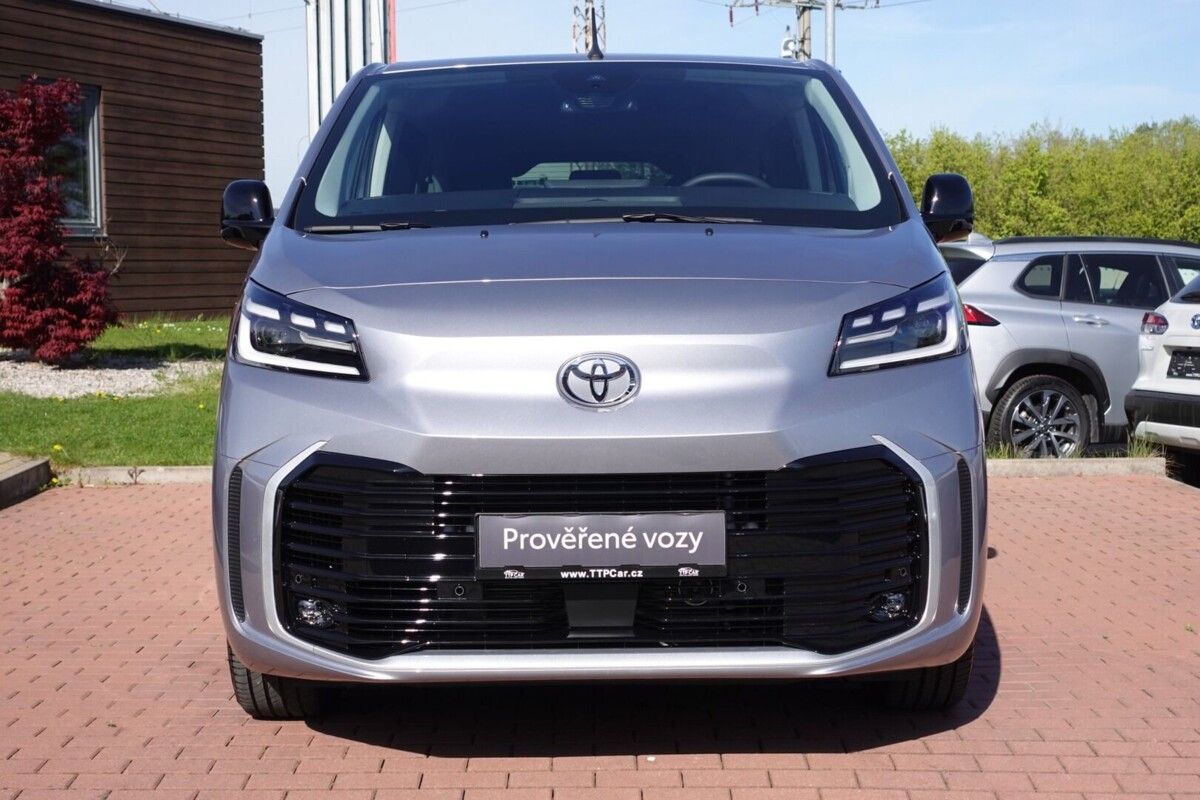 Toyota Proace Verso, 2.0 Diesel 177 - 8 AT Family 8 - fotka 2
