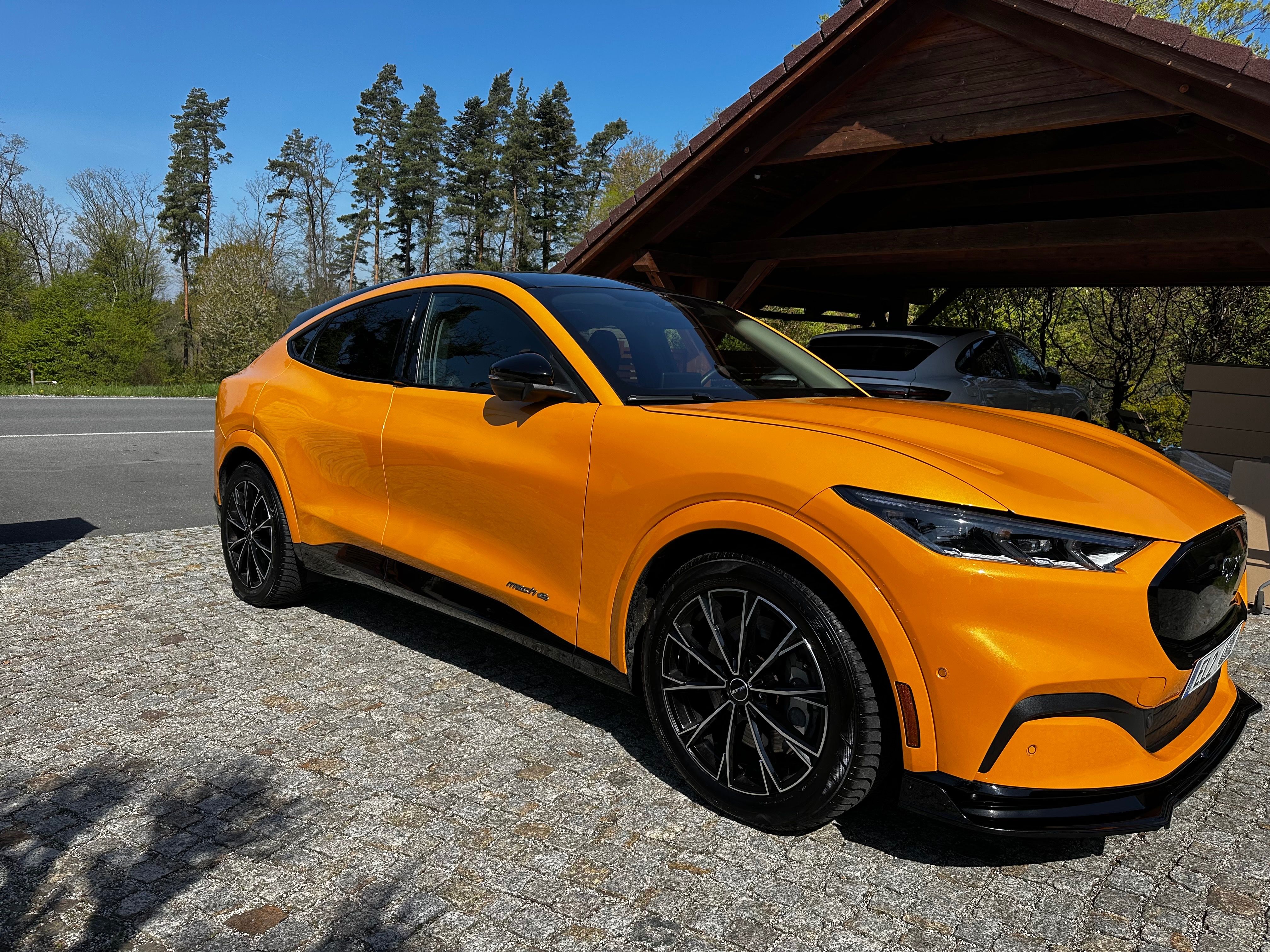 Ford Mustang Mach-E, 2023-GT- Barva 273KW 360’ 4x4 - fotka 5