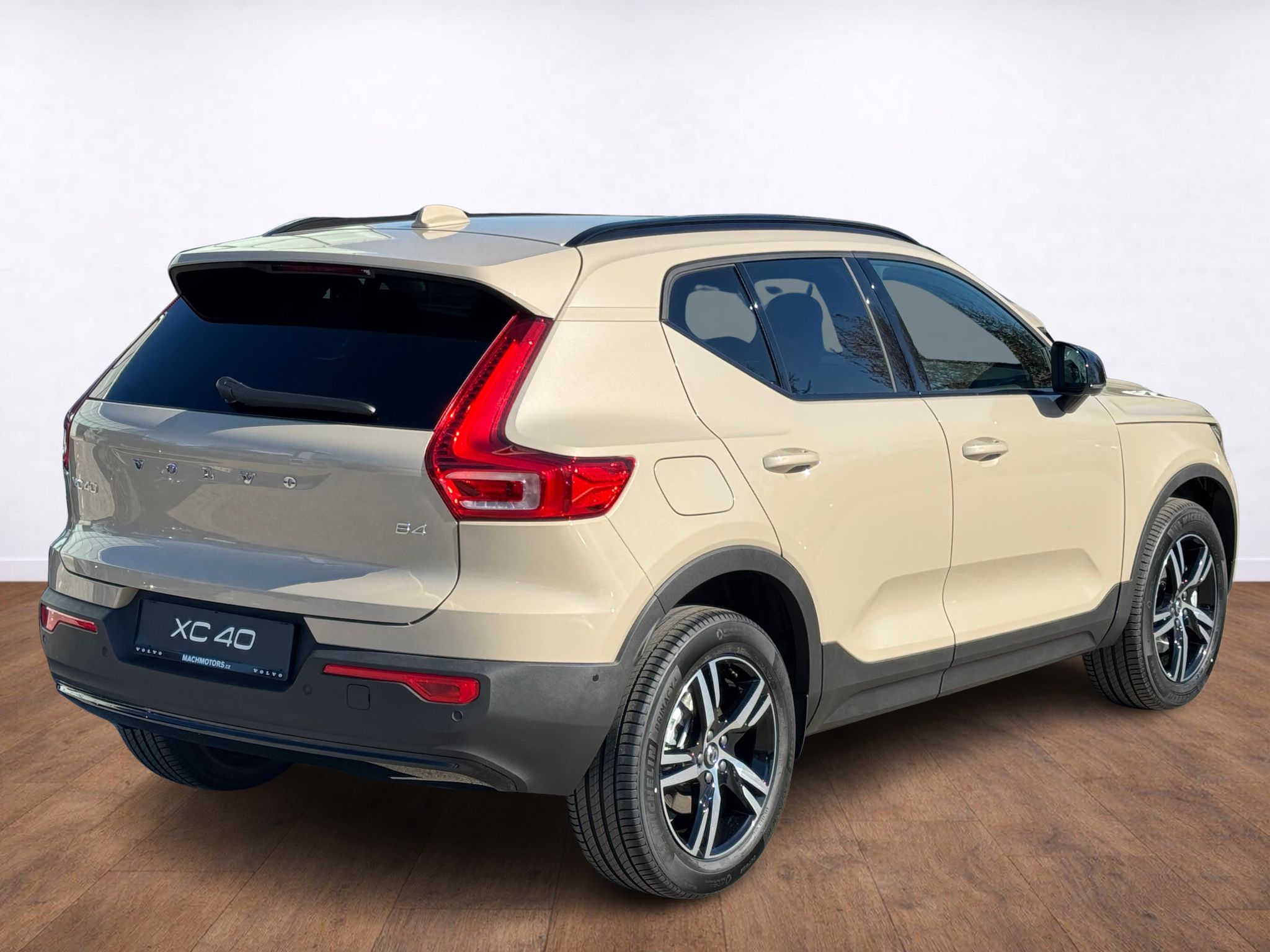 Volvo XC40, PLUS DARK B4, 360°, PIXEL LED - fotka 6