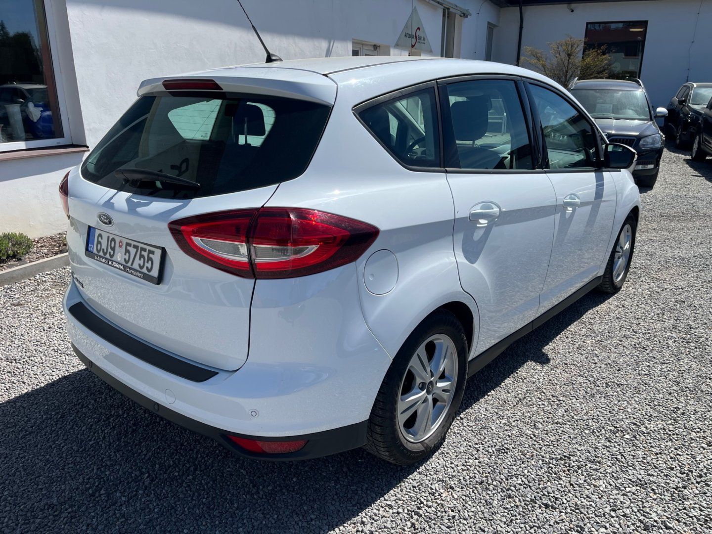 Ford C-MAX, 1.5 TDCi Top Stav - fotka 2