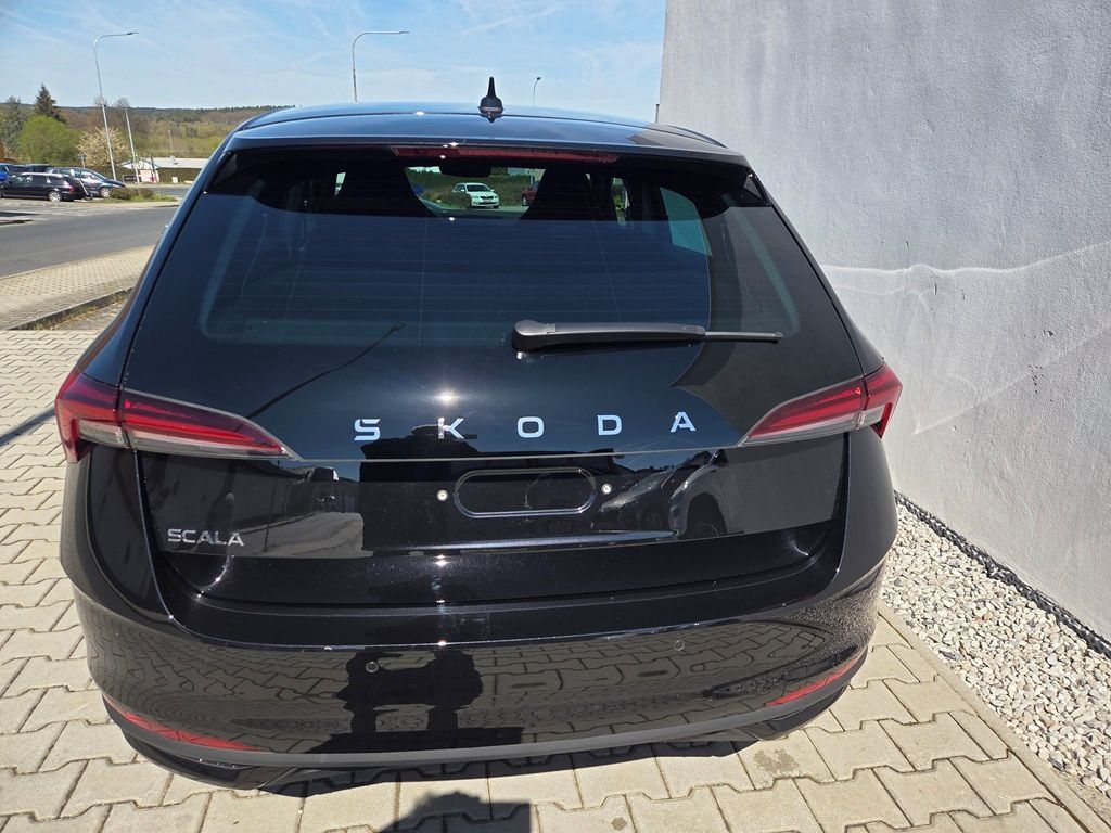 Škoda Scala, Dynamic 1,5TSI 110kW - fotka 6