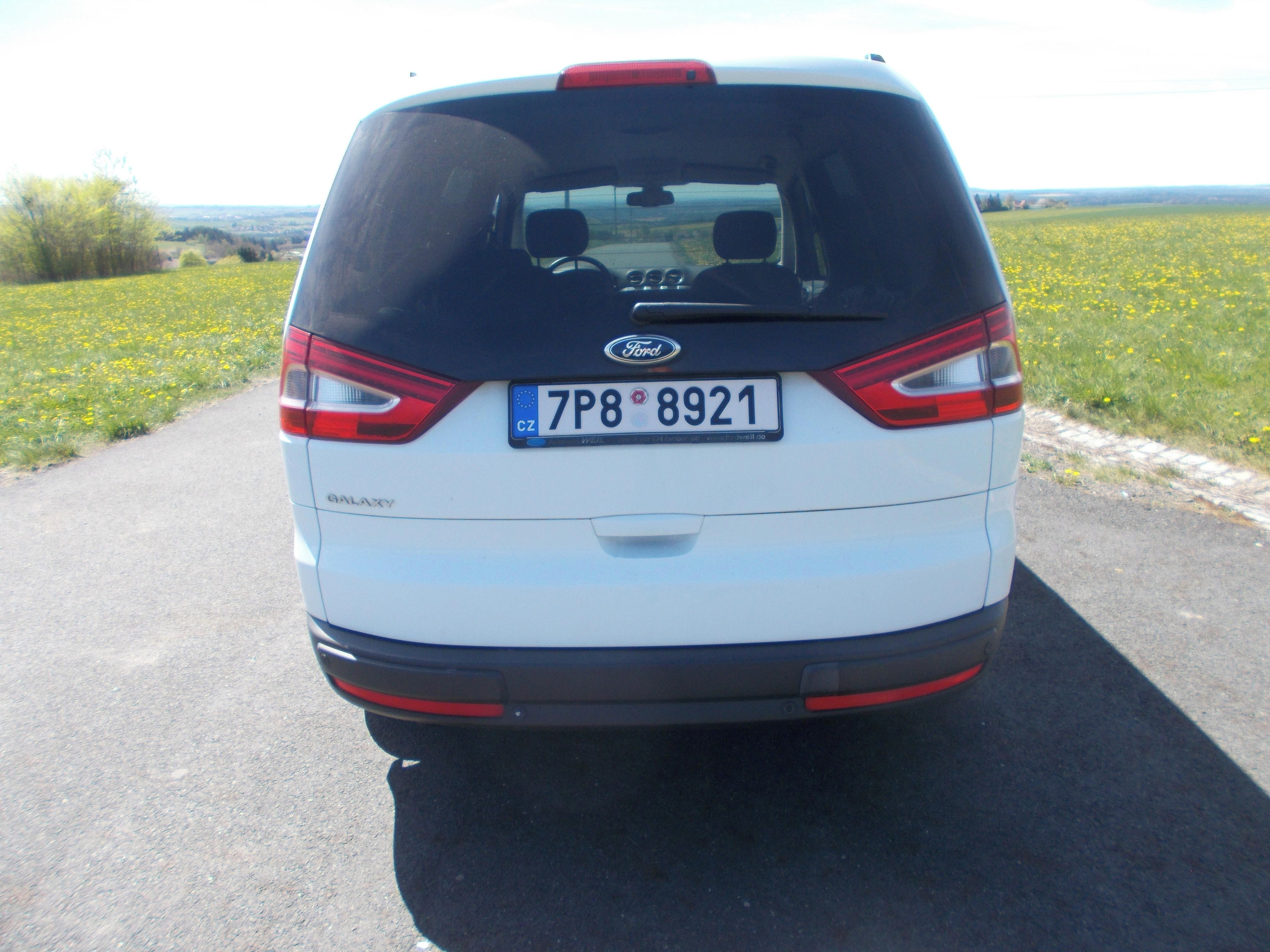 Ford Galaxy, 2,0TFDCi 103kw 7 místné - fotka 4