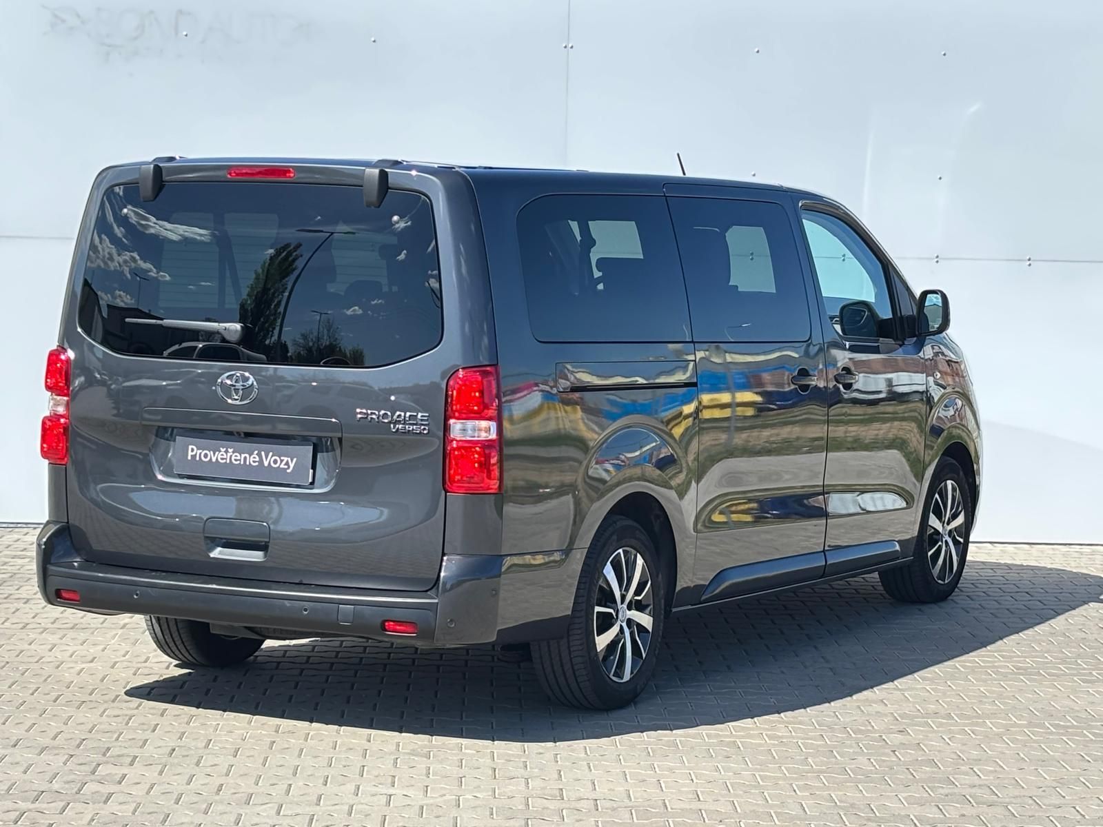 Toyota Proace Verso, 2,0 D-4D 8AT L2 Family Webasto - fotka 2