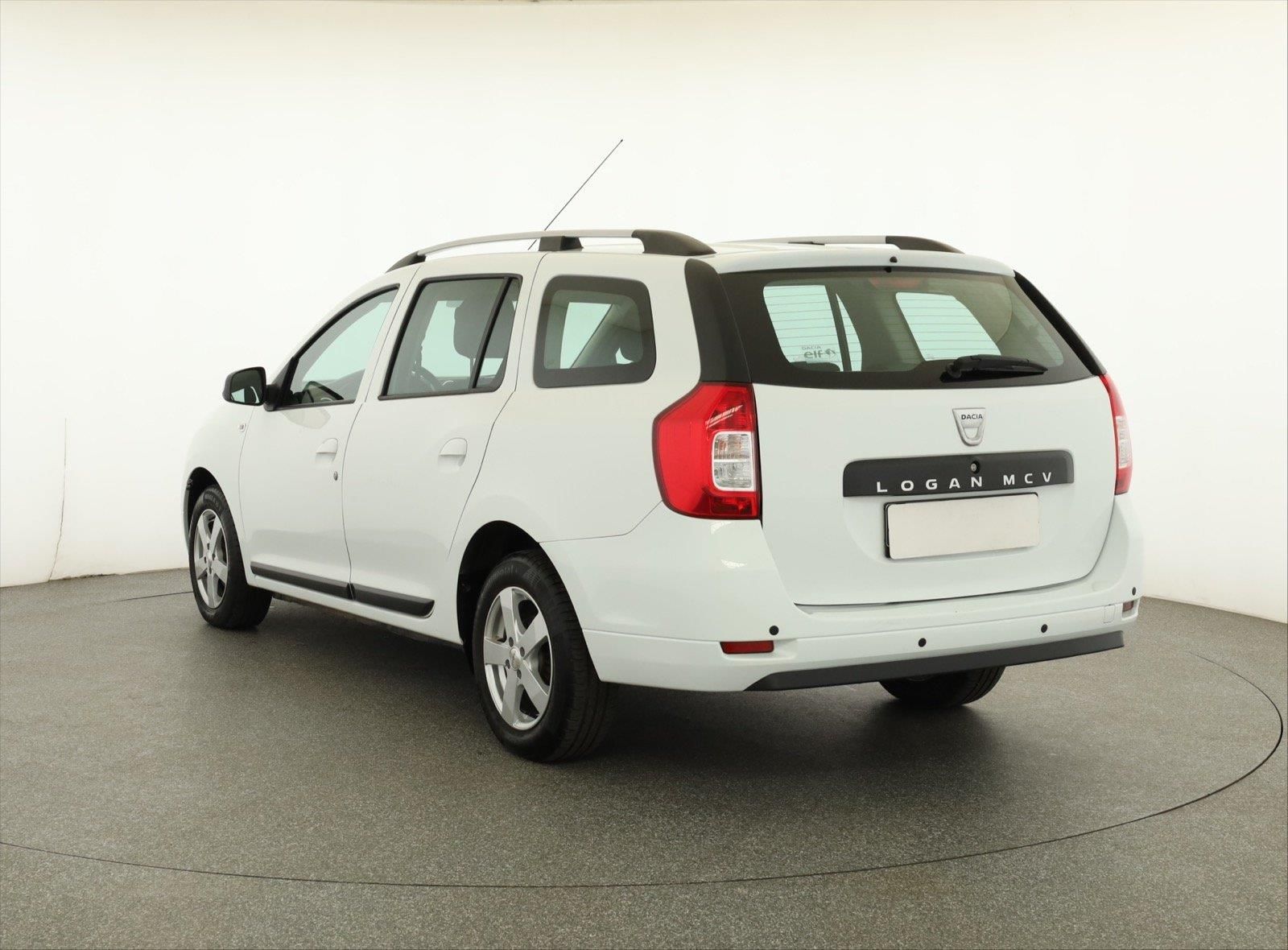 Dacia Logan, 0.9 TCe, Klima, El. okna - fotka 4
