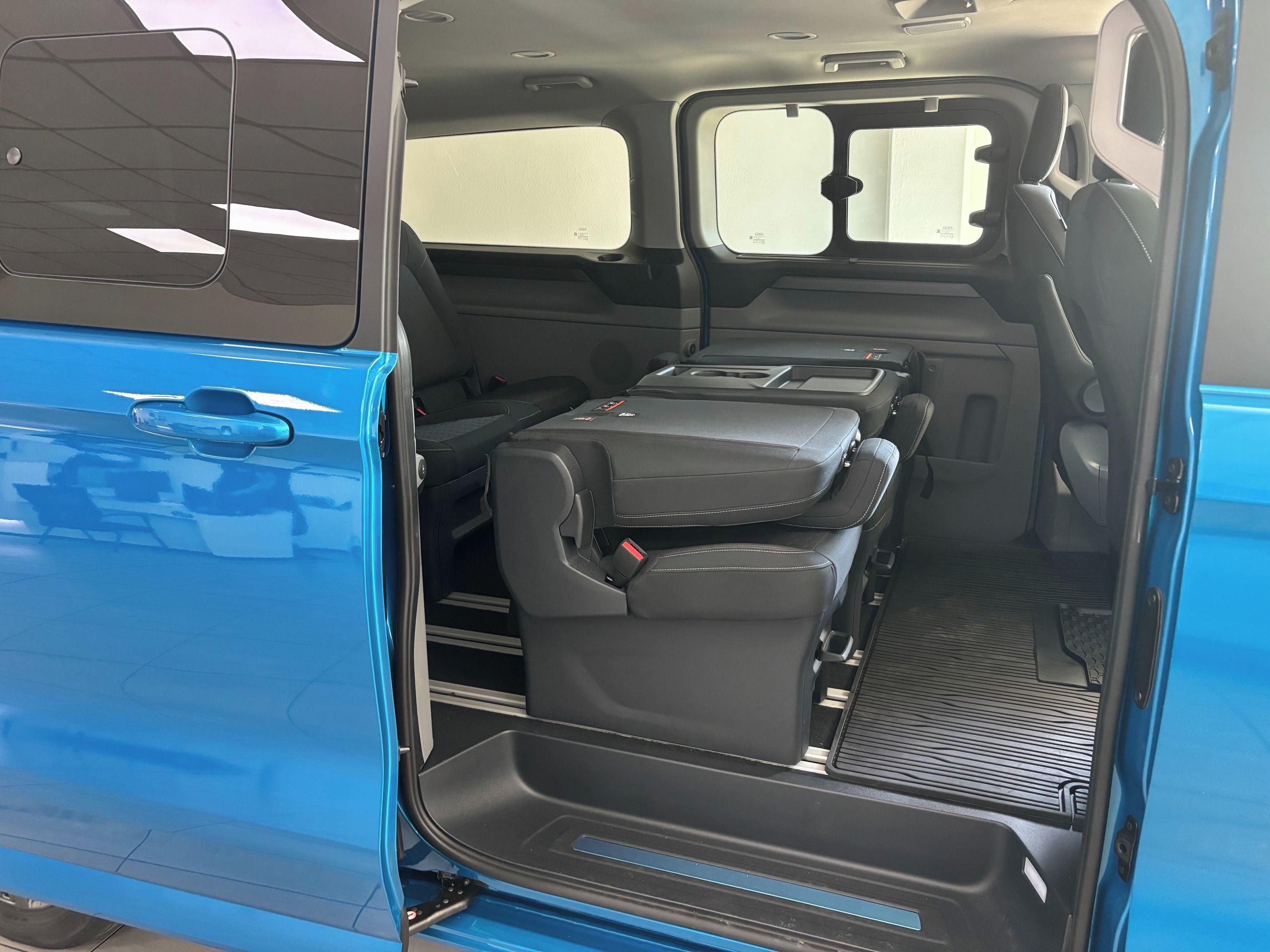 Ford Tourneo Custom, Titanium L2 2.0 EcoBlue 170k - fotka 6