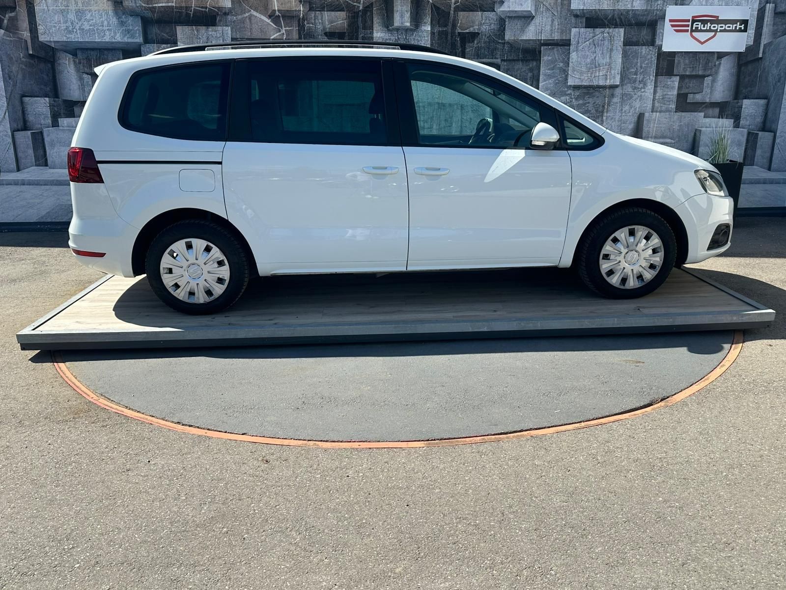 Seat Alhambra, 2.0TDi, 110KW, ACC, BLIS, DPH - fotka 5