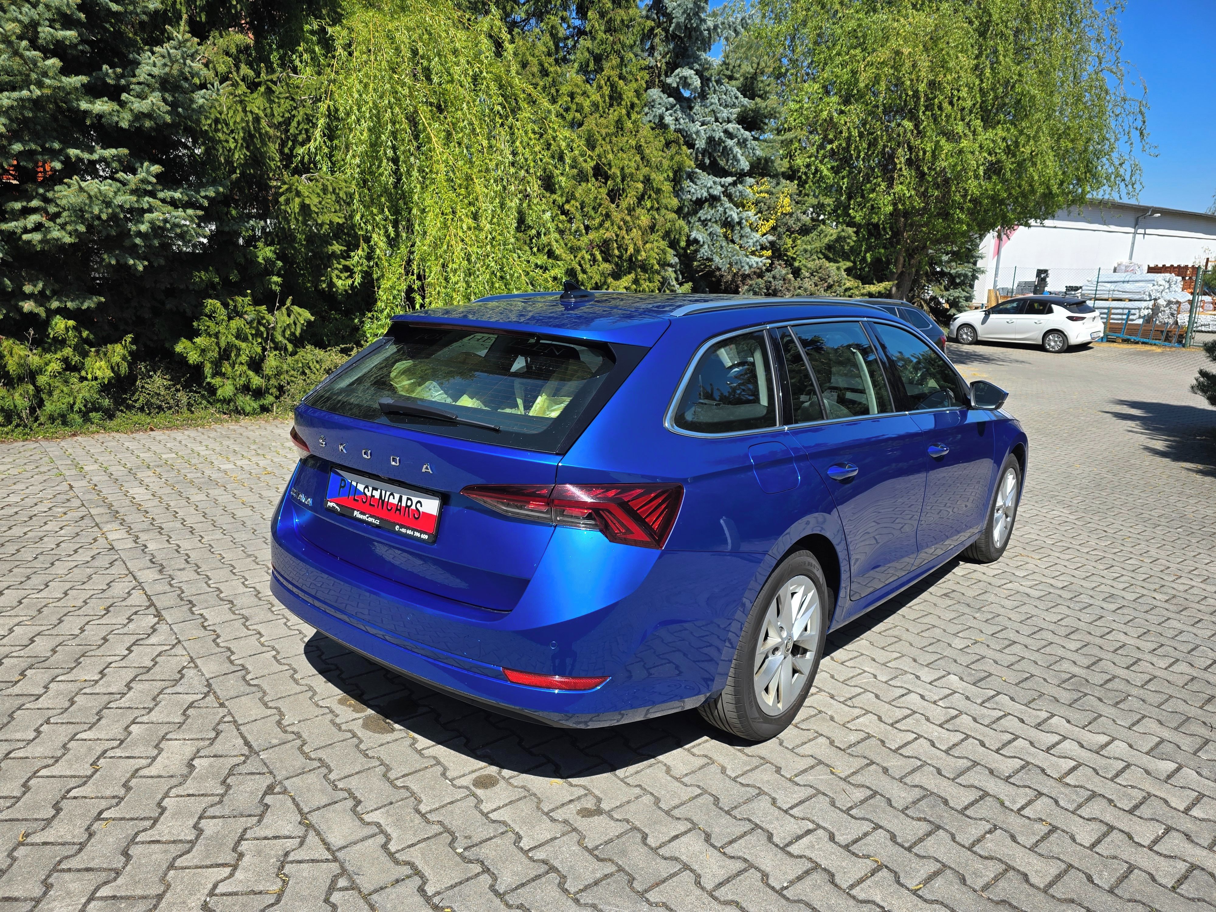 Škoda Octavia, Combi Style Plus Matrix 8xPNEU - fotka 5