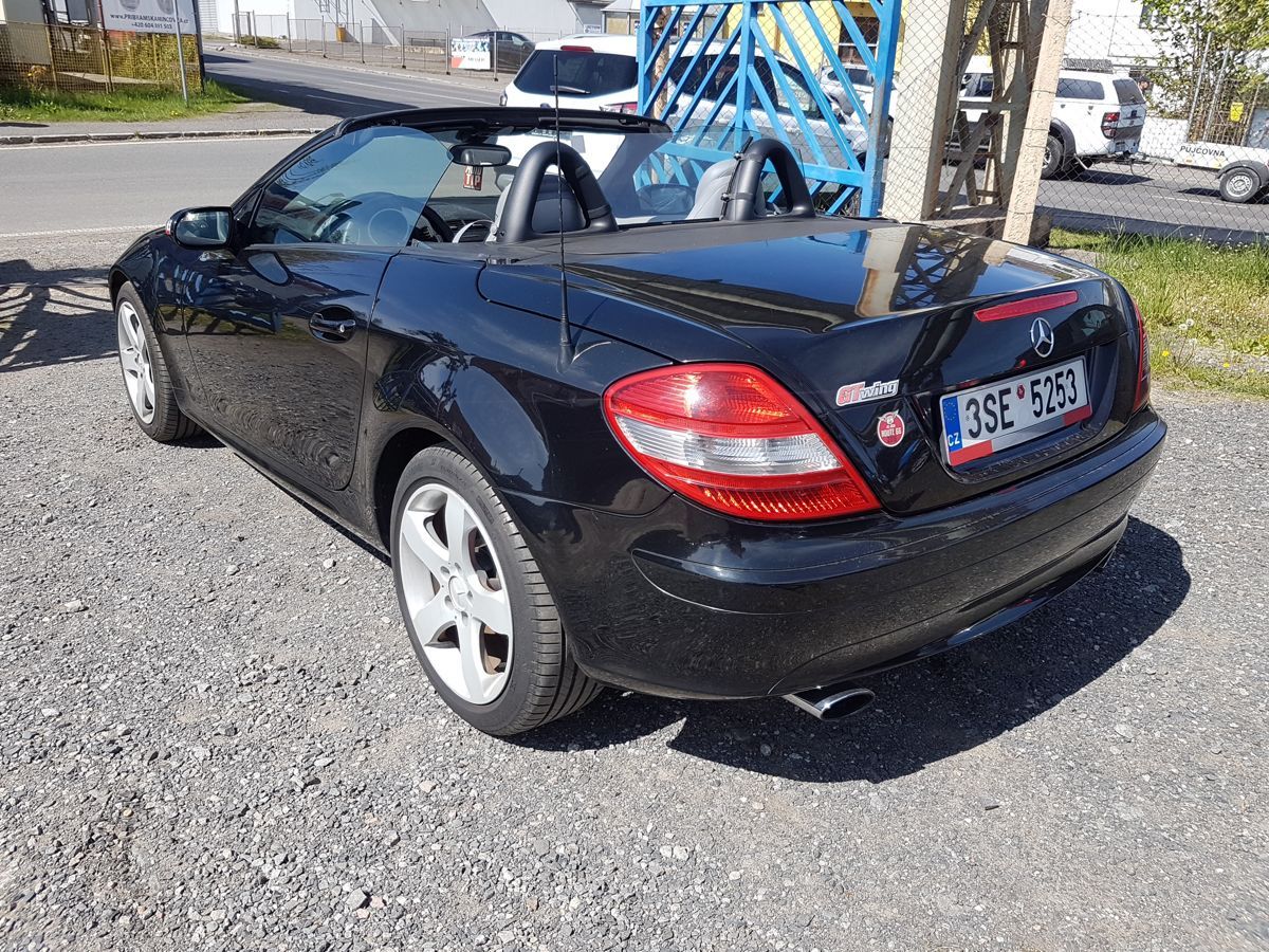 Mercedes-Benz SLK, 200 1.8i 120KW 6RYCHLOSTÍ - fotka 4