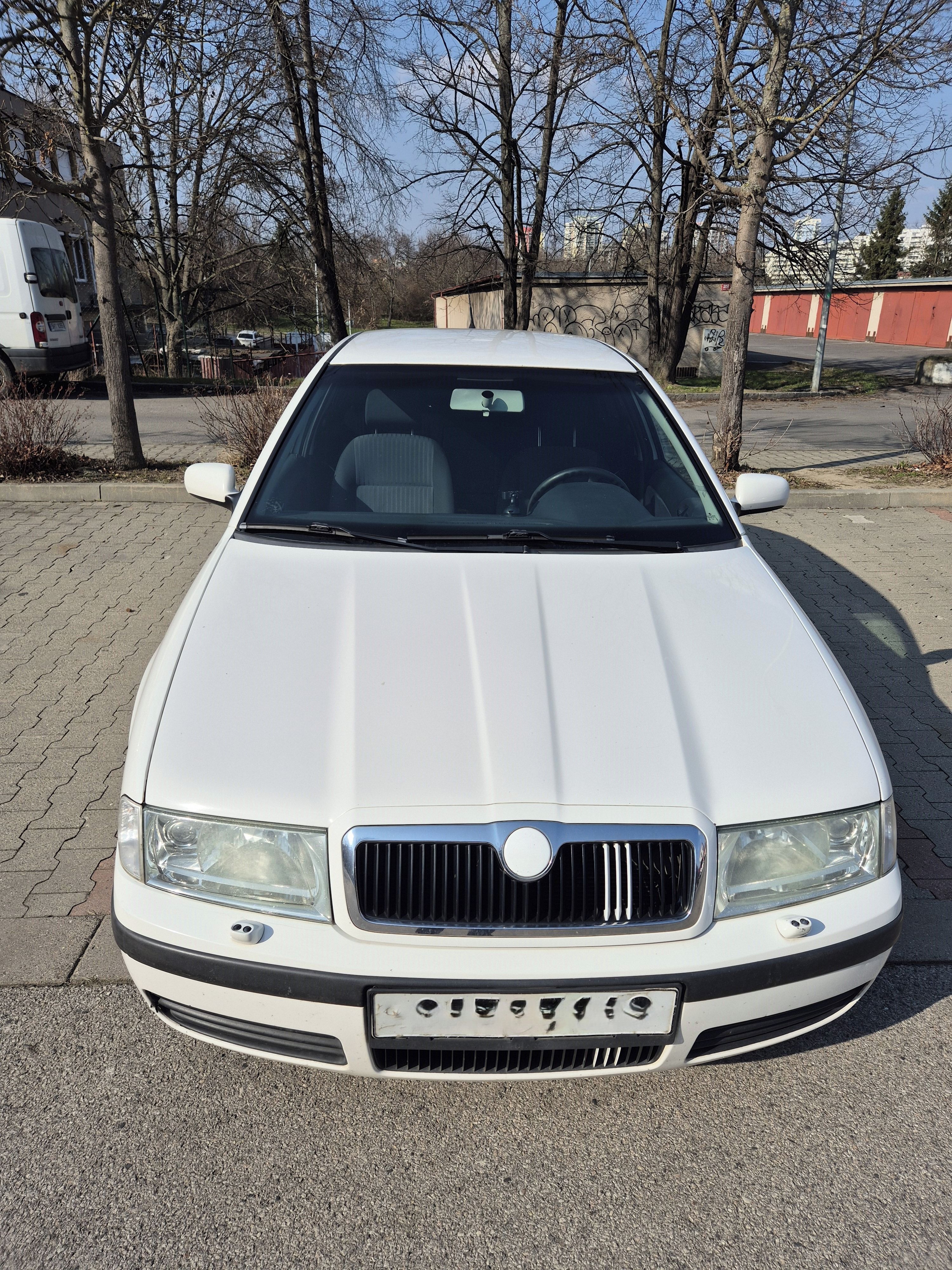 Škoda Octavia, 1,6 i - fotka 2