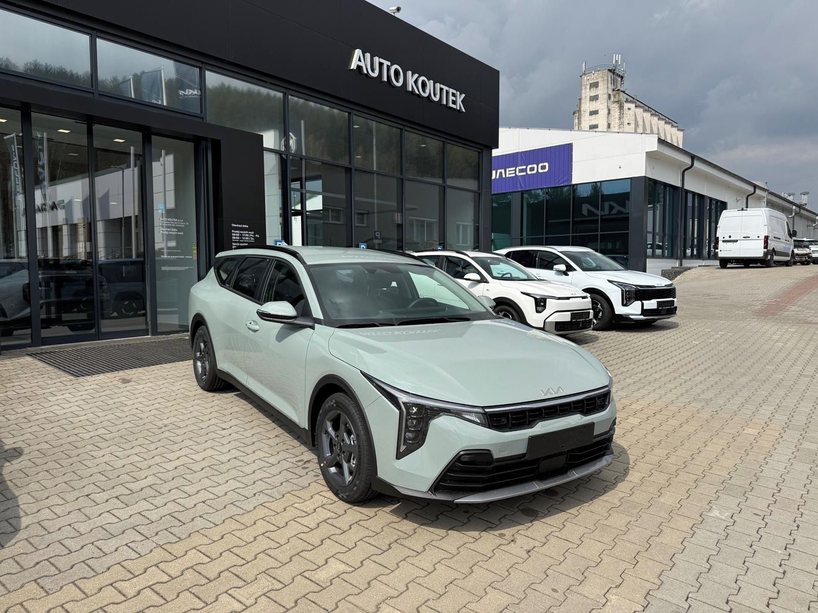 Kia K4, SW 1,0 T-GDI SPIN - fotka 3