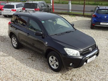 2,2 D4D 110kW 4x4