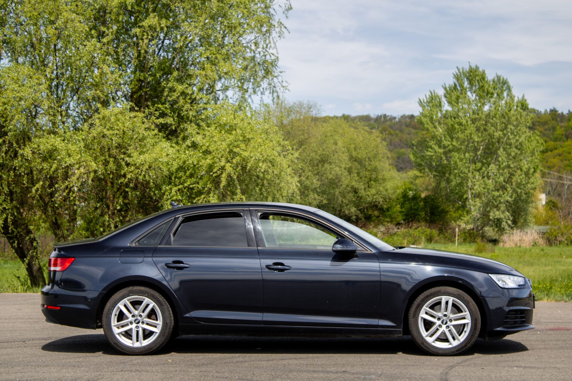 Audi A4 - fotka 4