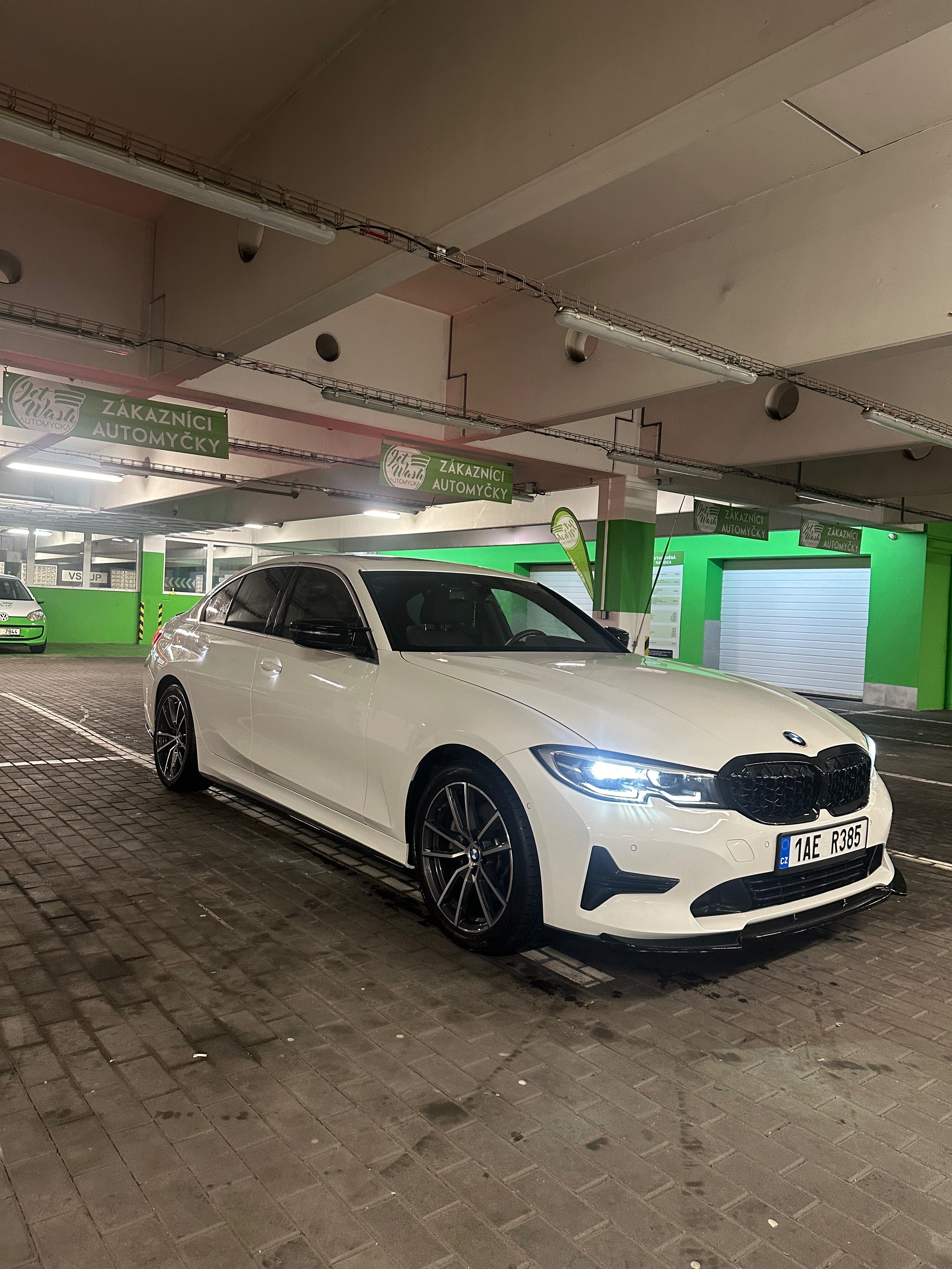 BMW Řada 3, Bmw 330i , 190 kW - fotka 4