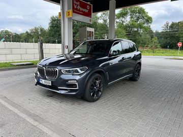 40d 2021, 75 000km, 250kW CZ