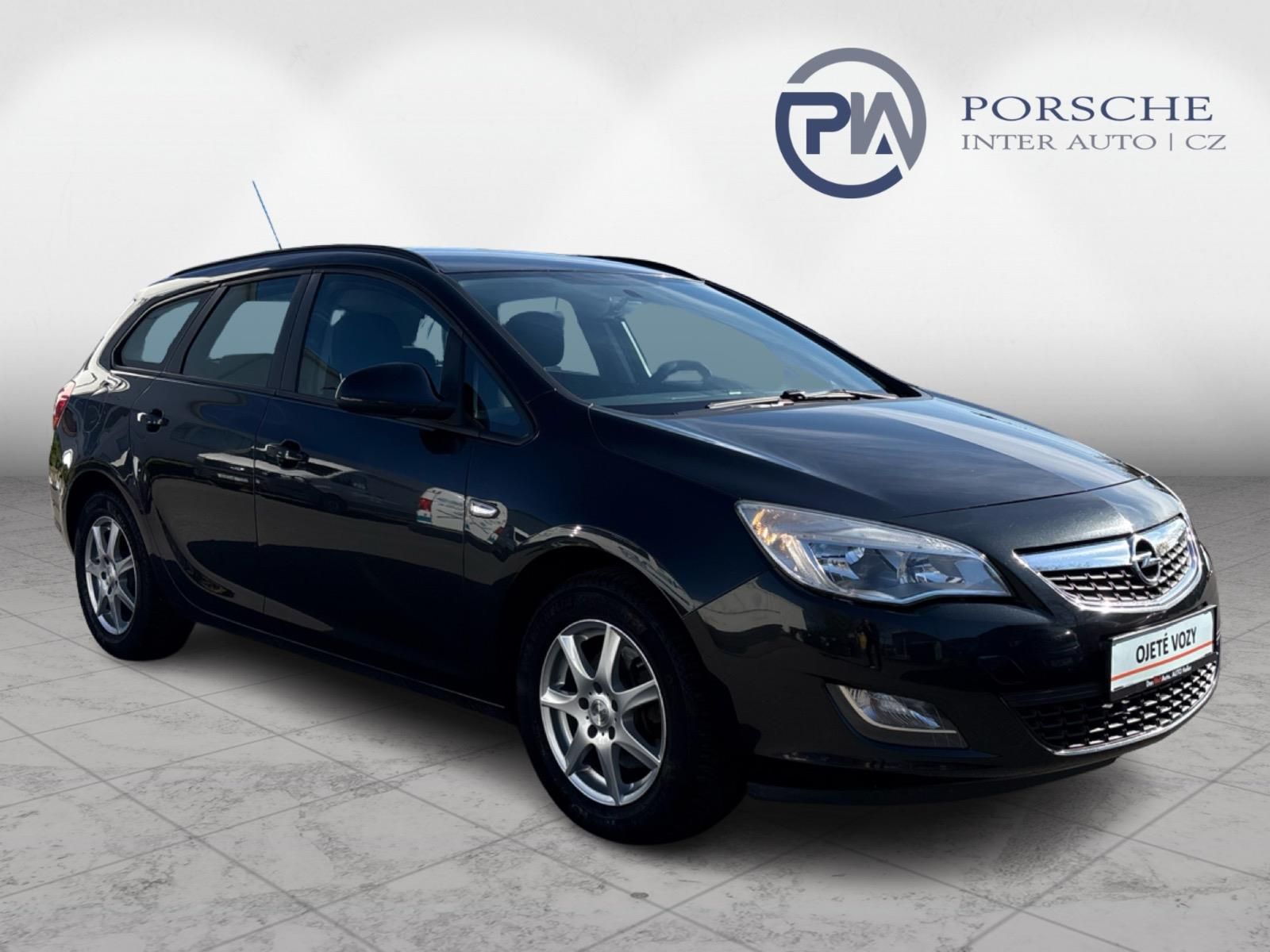 Opel Astra, 1.7 TDCi Sports Tourer 81 kW - fotka 6