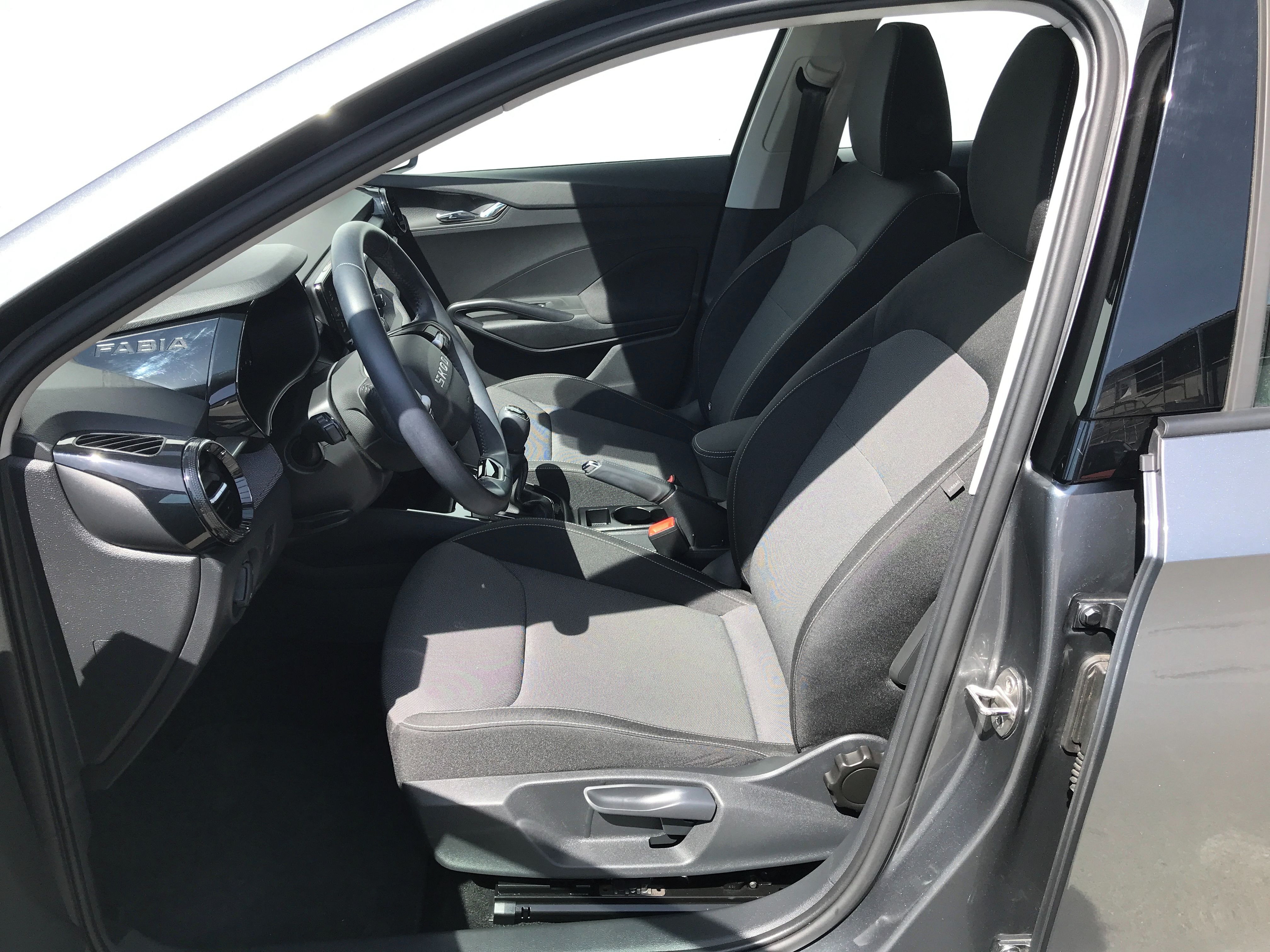 Škoda Fabia, 1,0 TSI 70 kW 5°M TRUMF - fotka 6