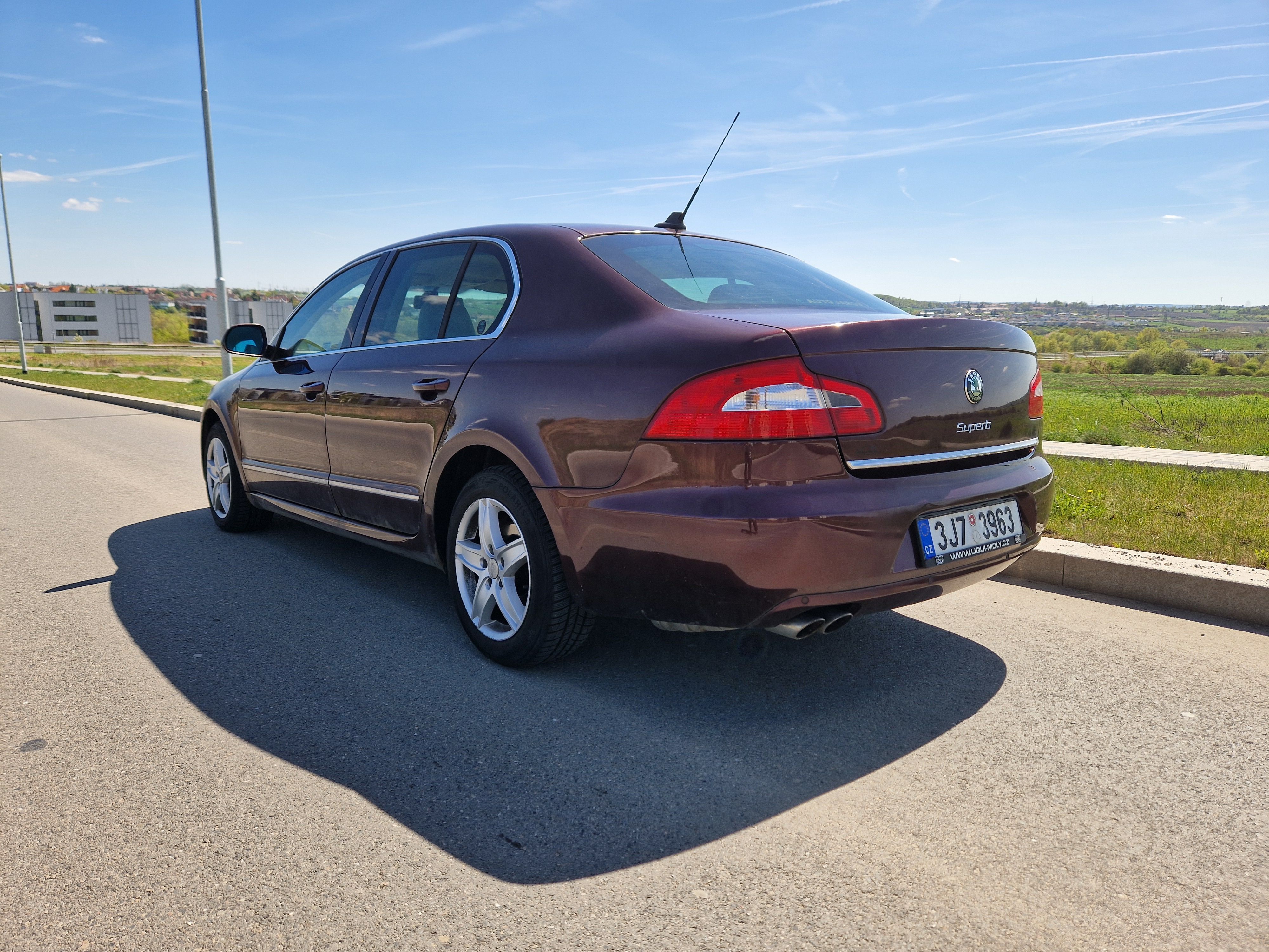 Škoda Superb, 2.0 TDI, DSG, kůže, STK 4/2027 - fotka 5