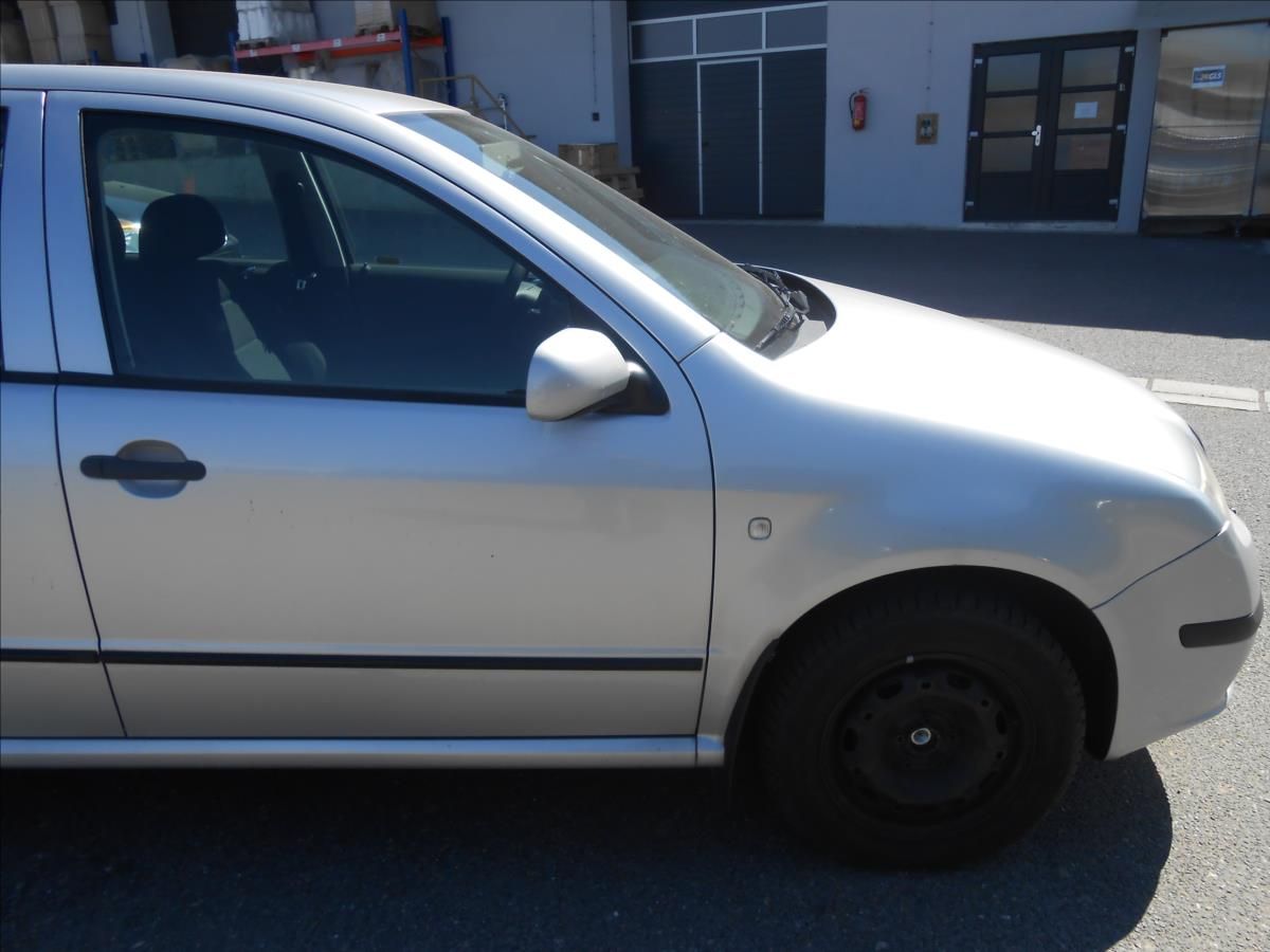 Škoda Fabia, 1,2 HTP 40Kw - fotka 4