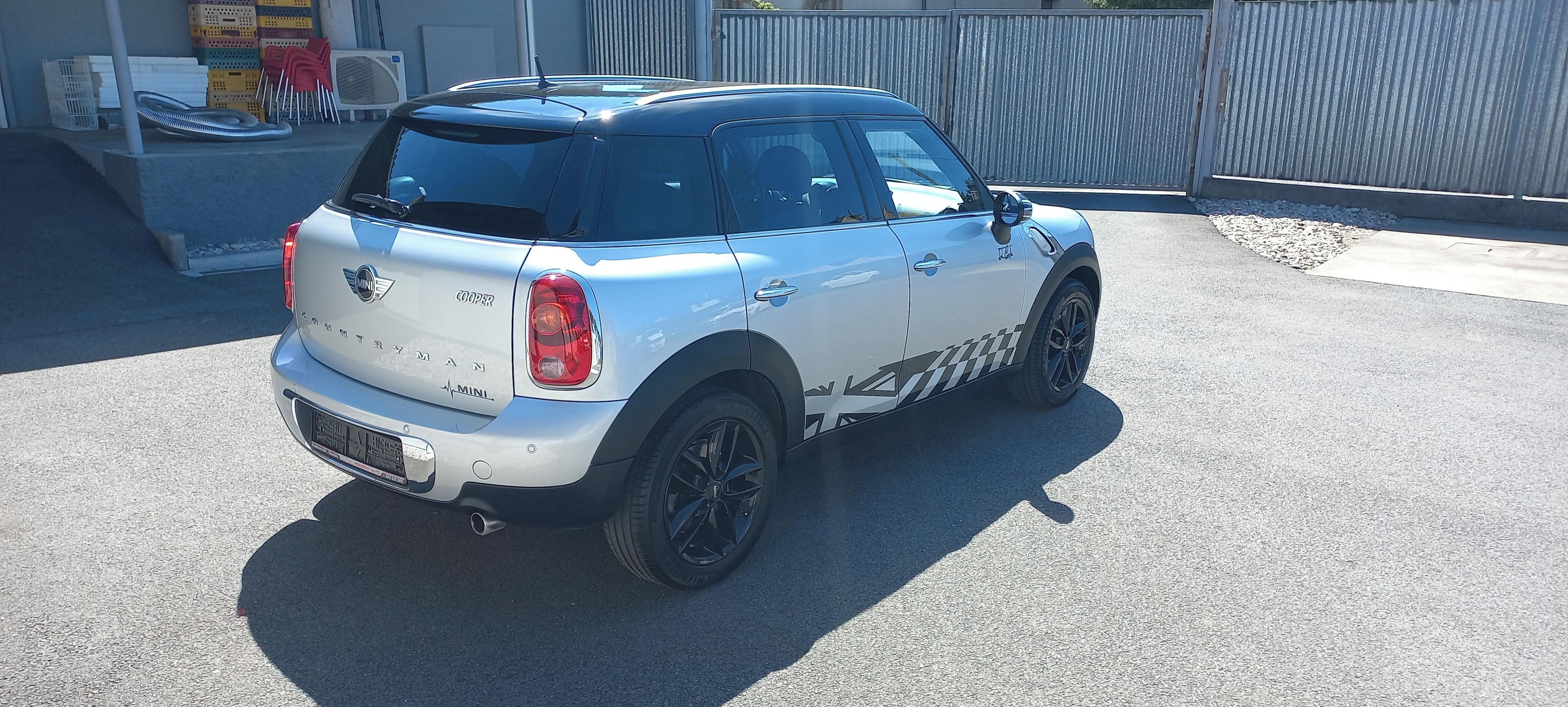 Mini Countryman, 1.6 90 kw John Cooper styling - fotka 4