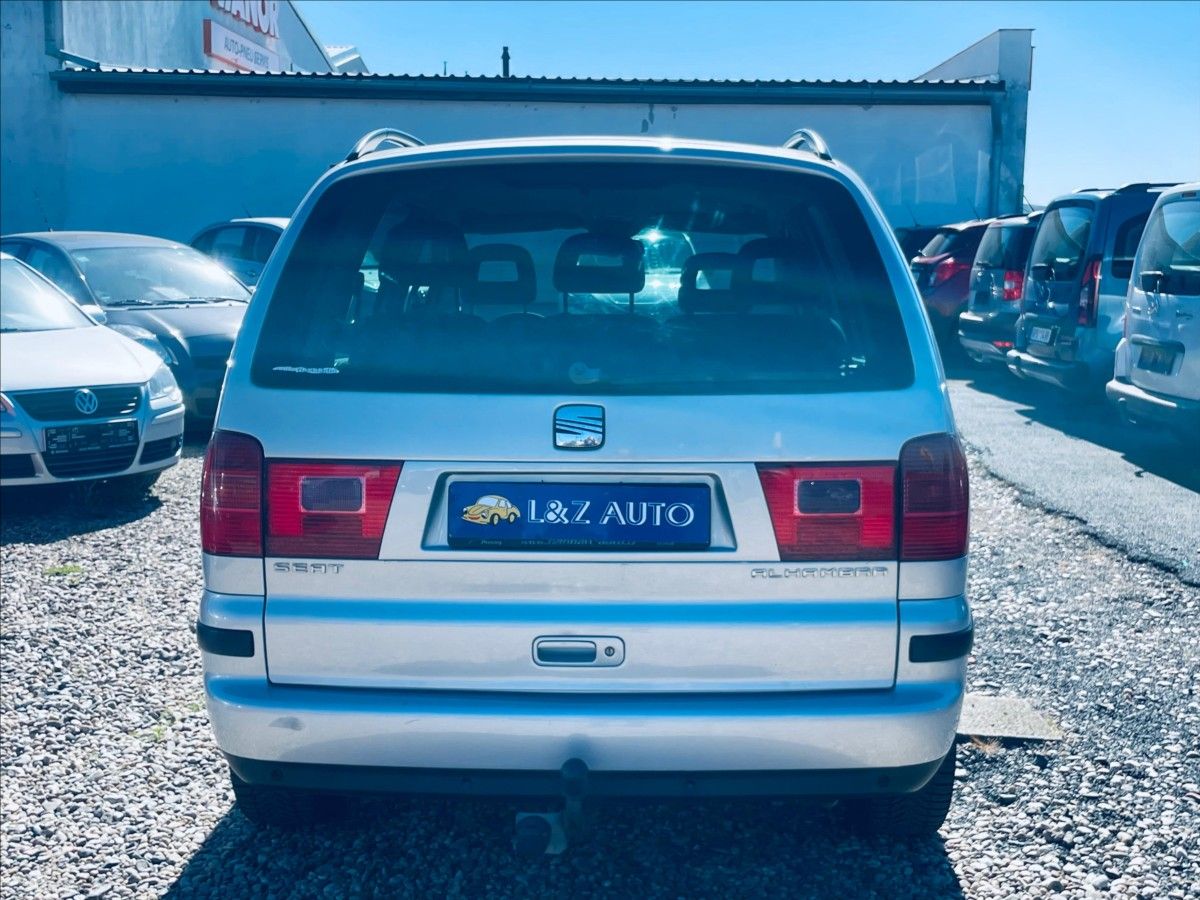 Seat Alhambra, 2,0 i - fotka 5