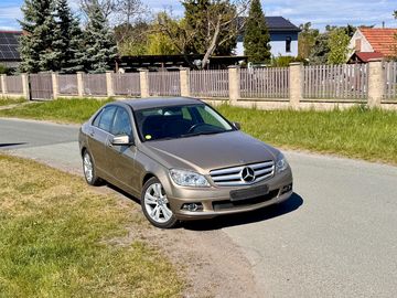 1.MAJITEL,PŘEDFACELIFT,TOP