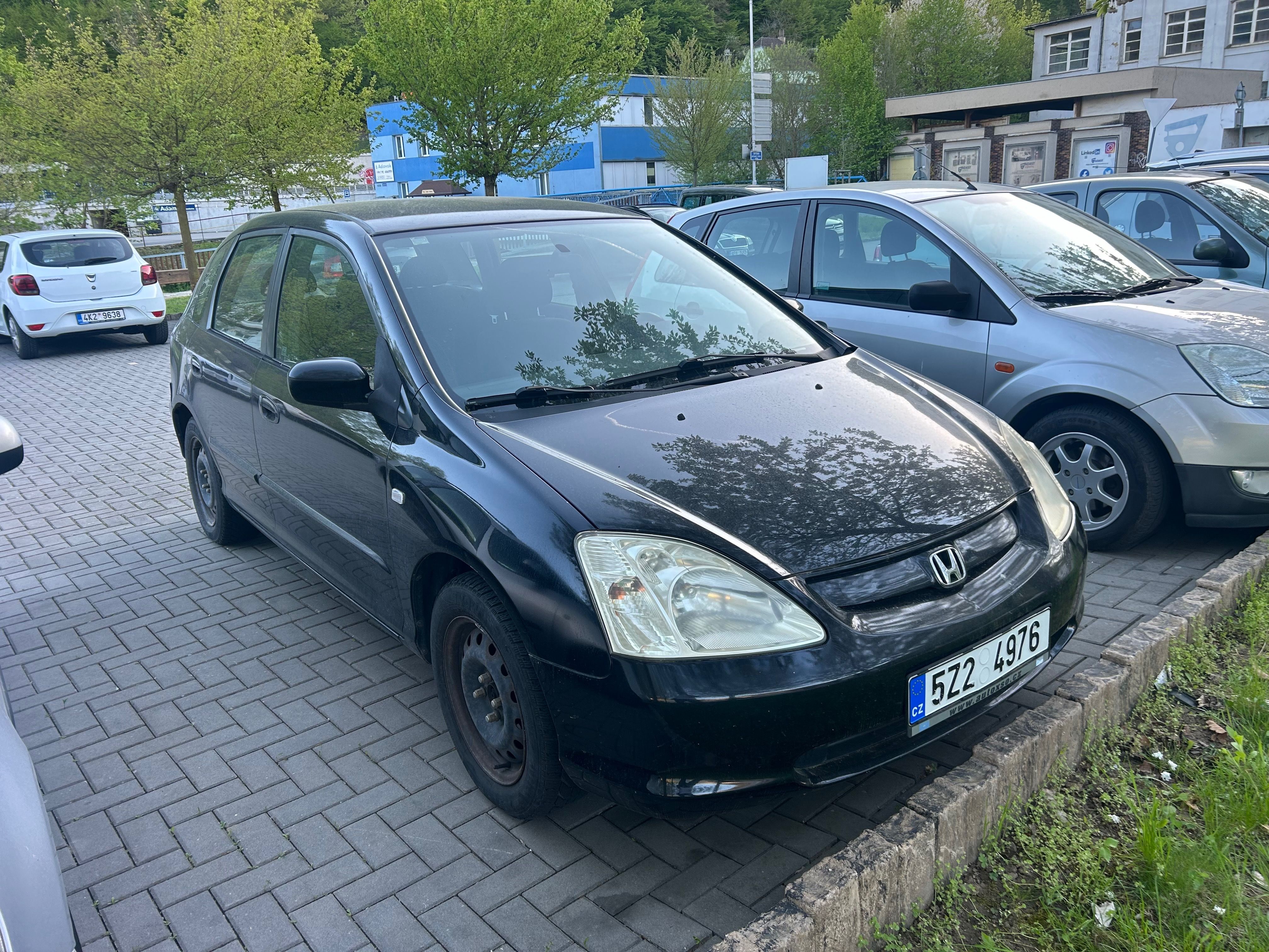 Honda Civic, 1.7D [telefon skryt]km 74kW klima - fotka 2