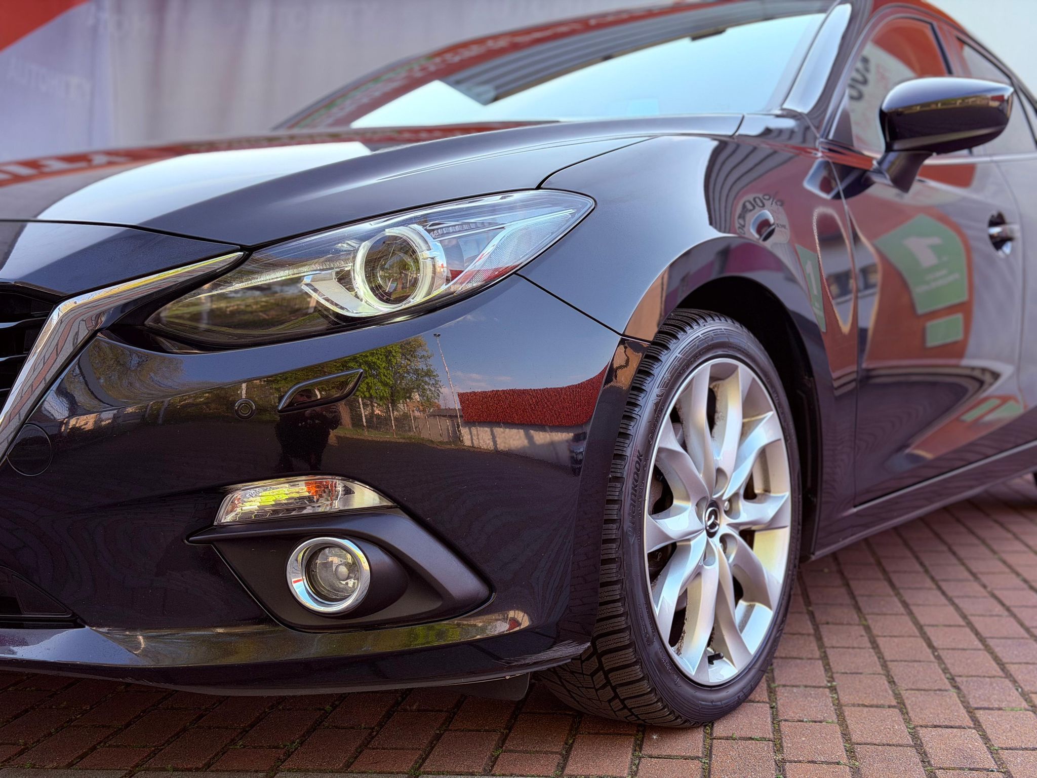 Mazda 3, 2.0 Skyactiv Sports-Line Aut. - fotka 3