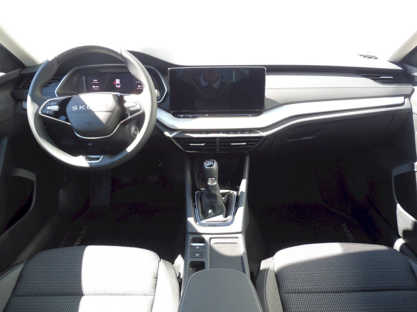 Škoda Octavia, Selection 1,5 TSI 85kW - fotka 5