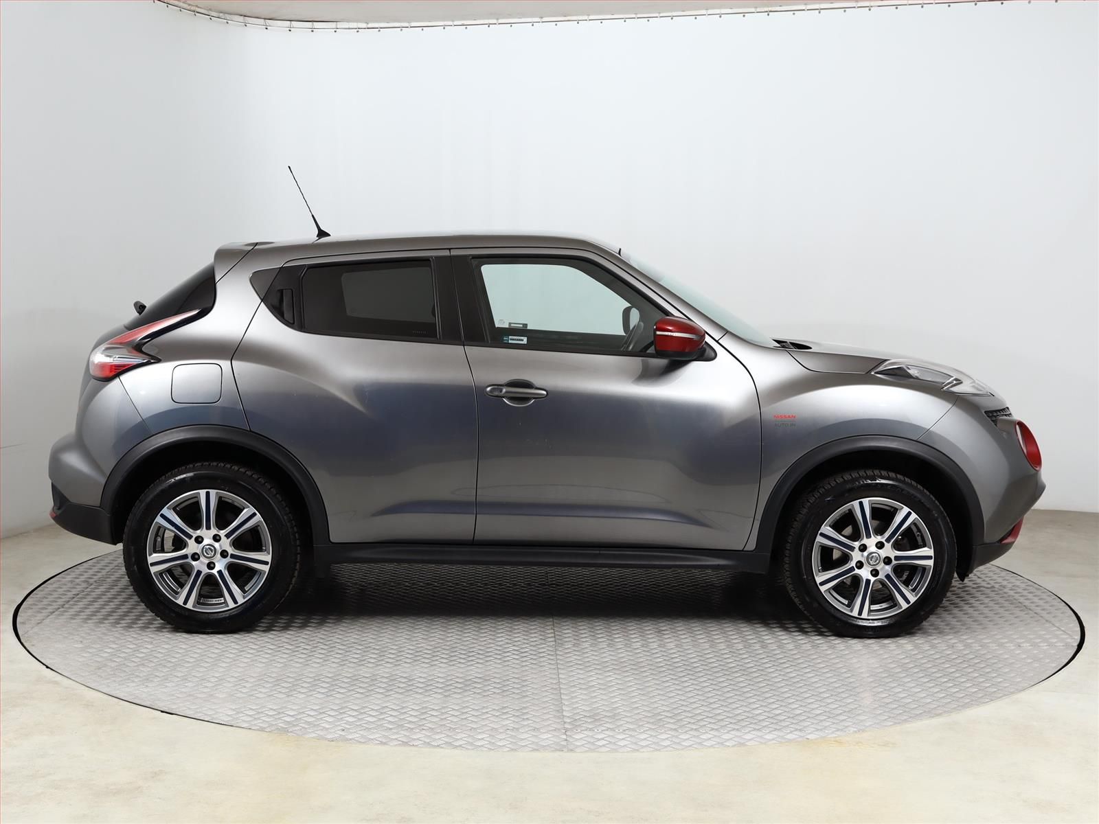 Nissan Juke, 1.2 DIG-T, Navi - fotka 6