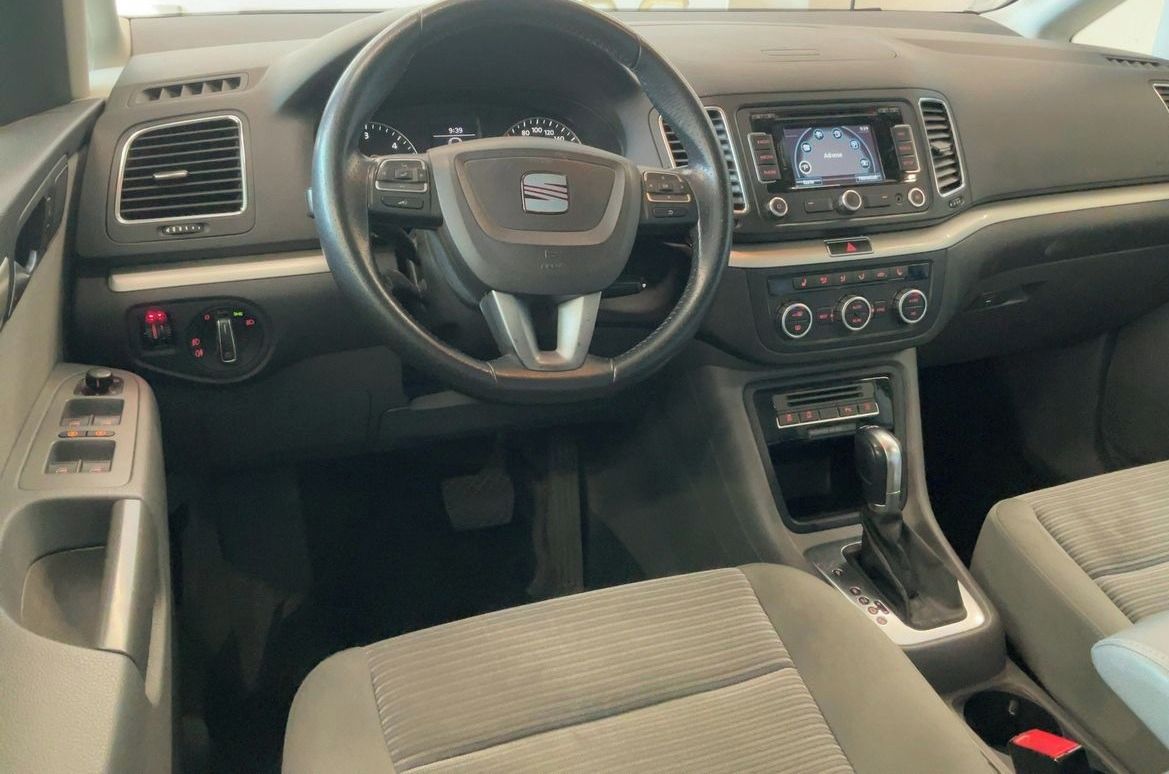 Seat Alhambra, 2.0 Tdi DSG 103KW 7-MÍST TOP - fotka 2