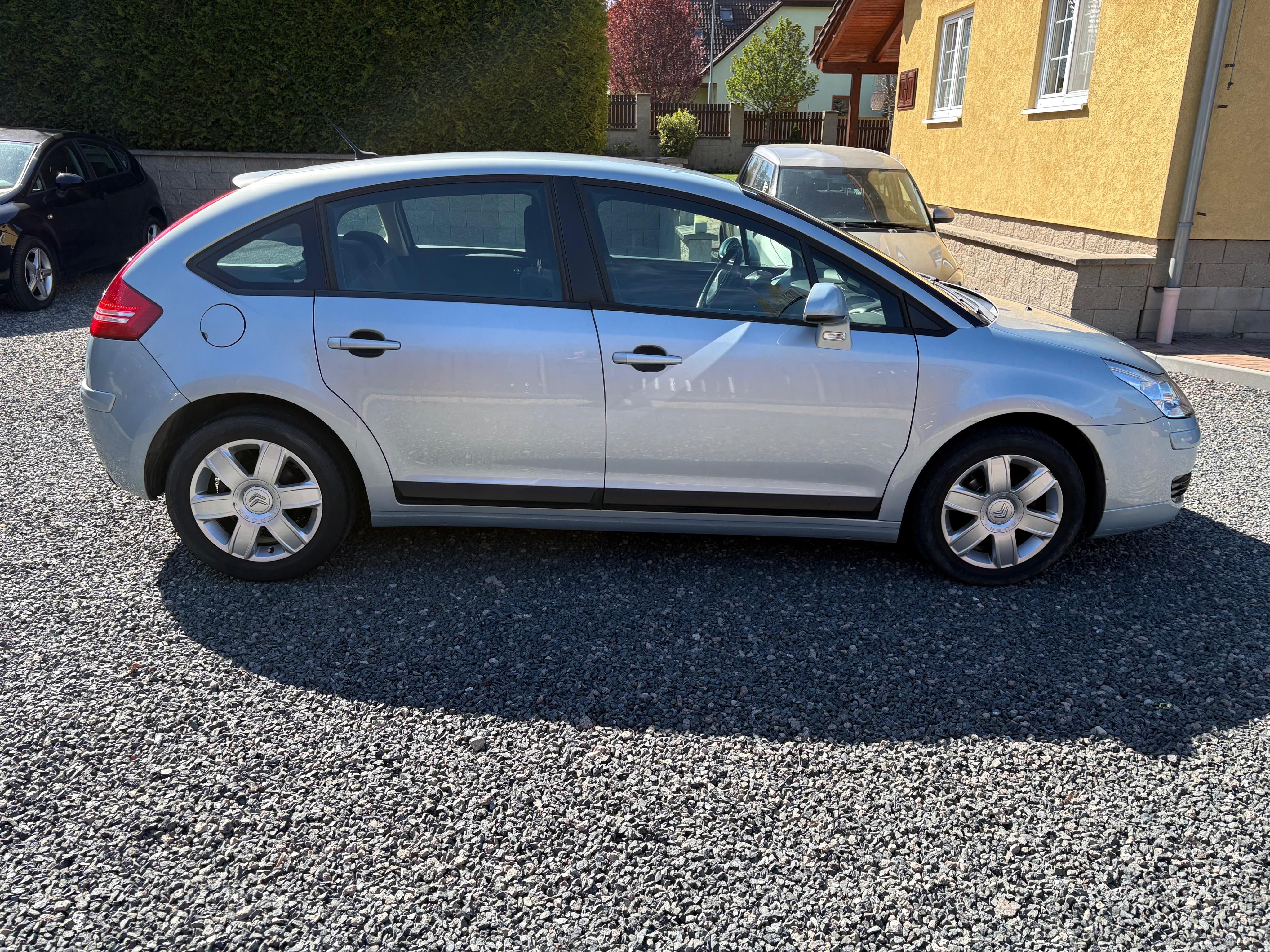 Citroën C4, 1.6i, Velice zachovalý - fotka 4