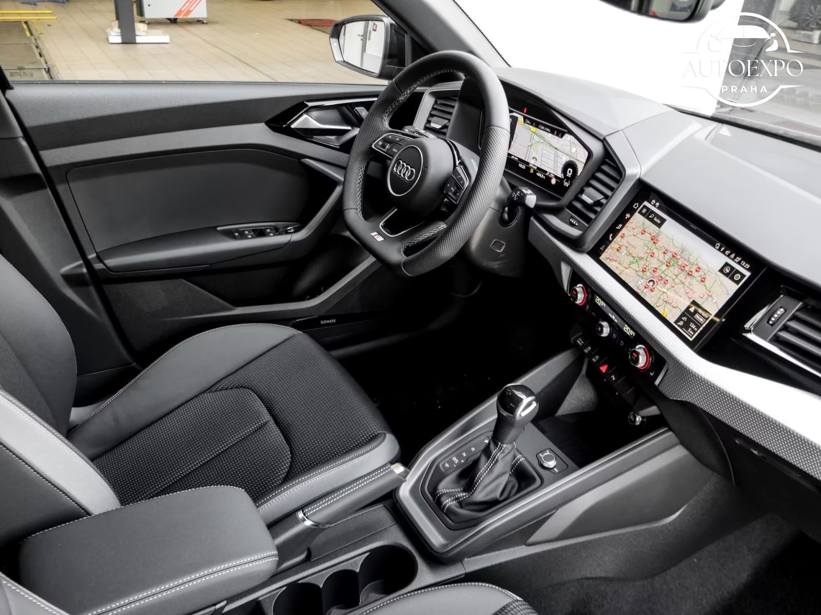 Audi A1, Sportback 30 S LINE - fotka 3