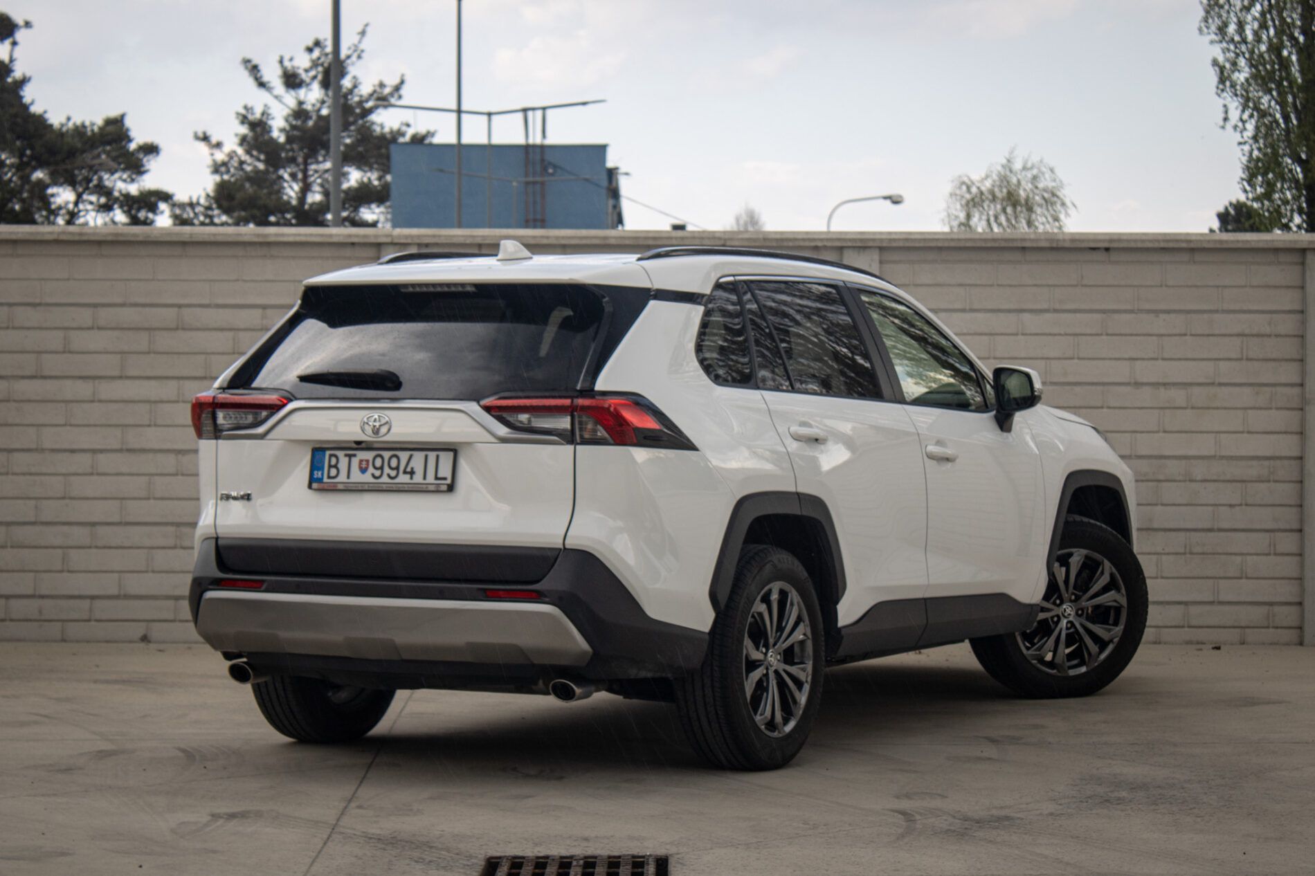 Toyota Rav4 - fotka 5