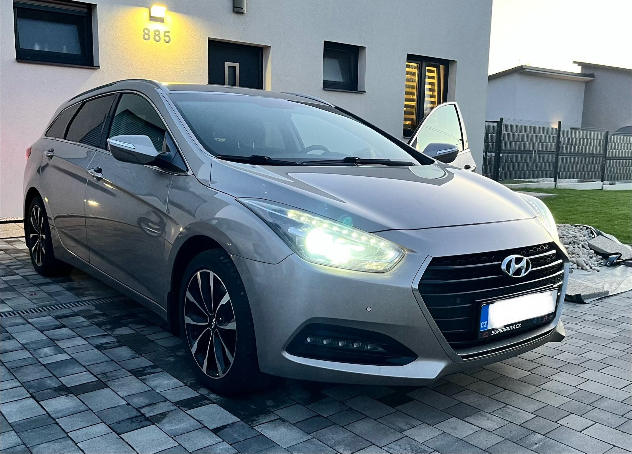 Hyundai i40, Hyundai I40, 1.7 CRDI 104kW - fotka 2