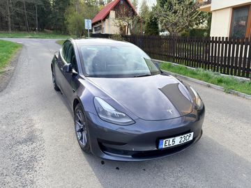 Tesla model 3, 2021 SR+, EAP
