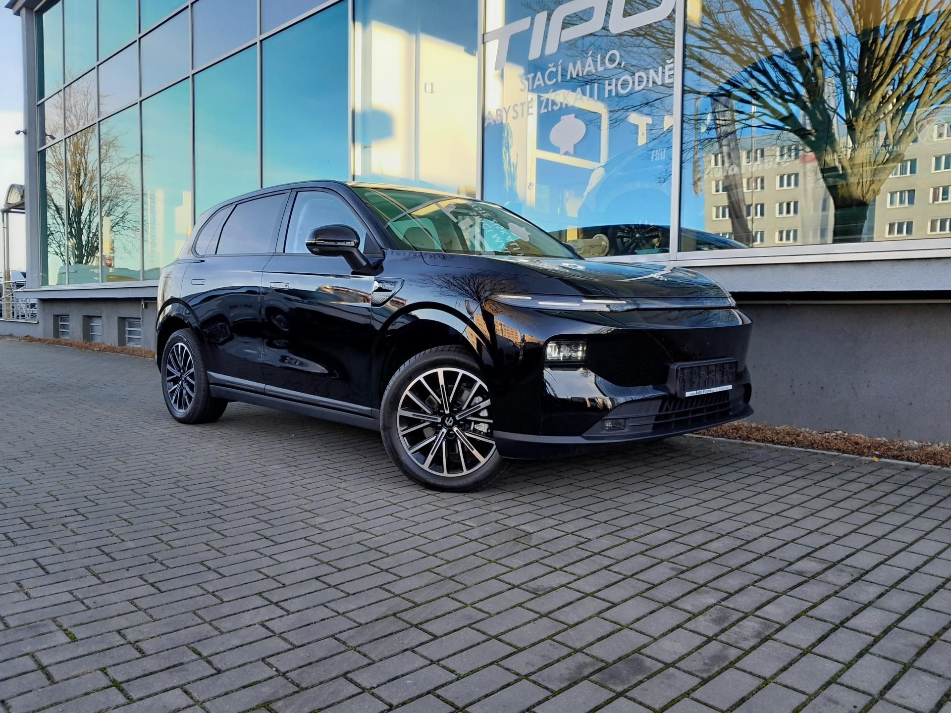 Leapmotor B10, Design 1,5T EV hybrid