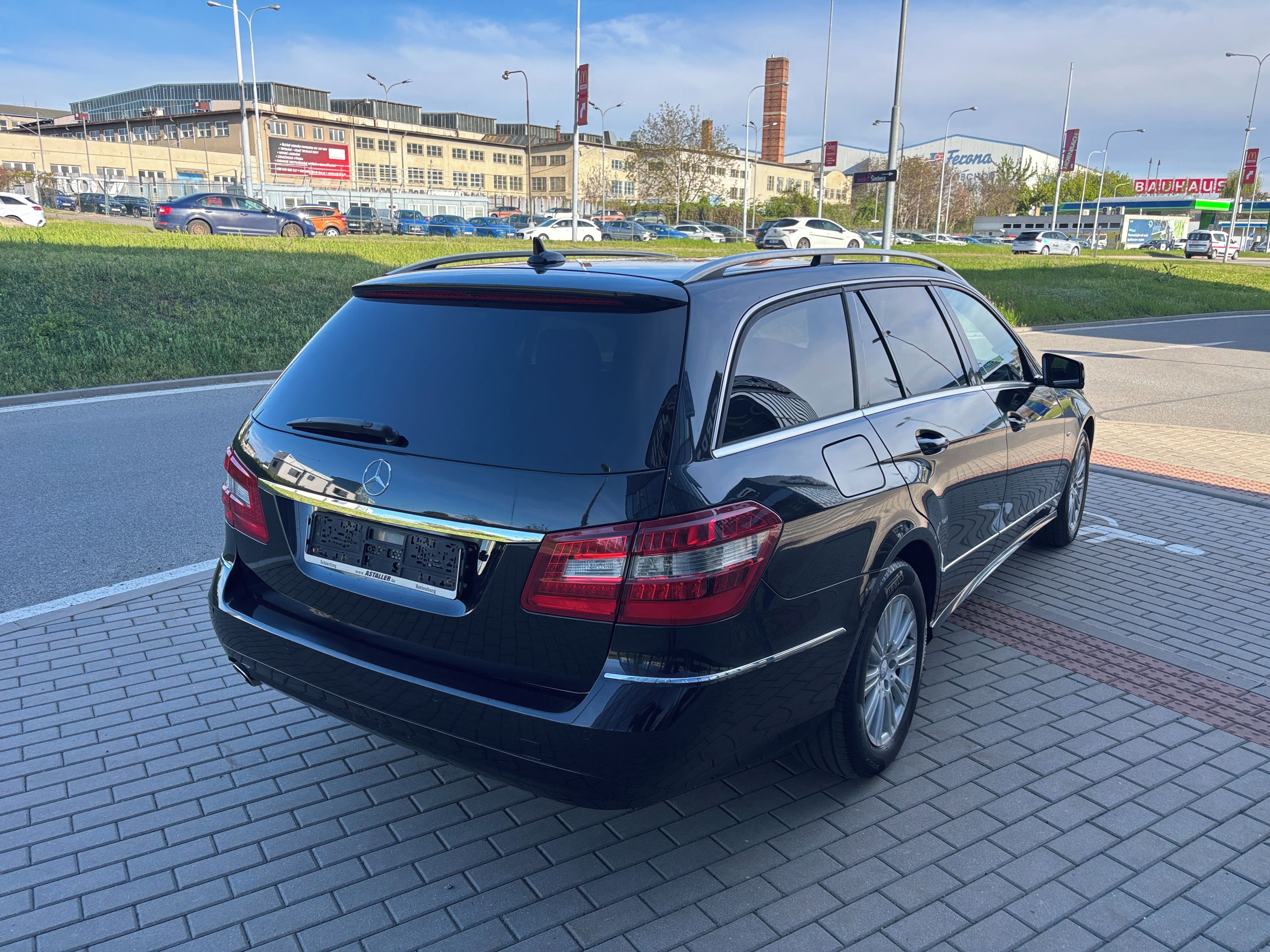 Mercedes-Benz Třídy E, 200 1.8i135kW Automat Elegance - fotka 6